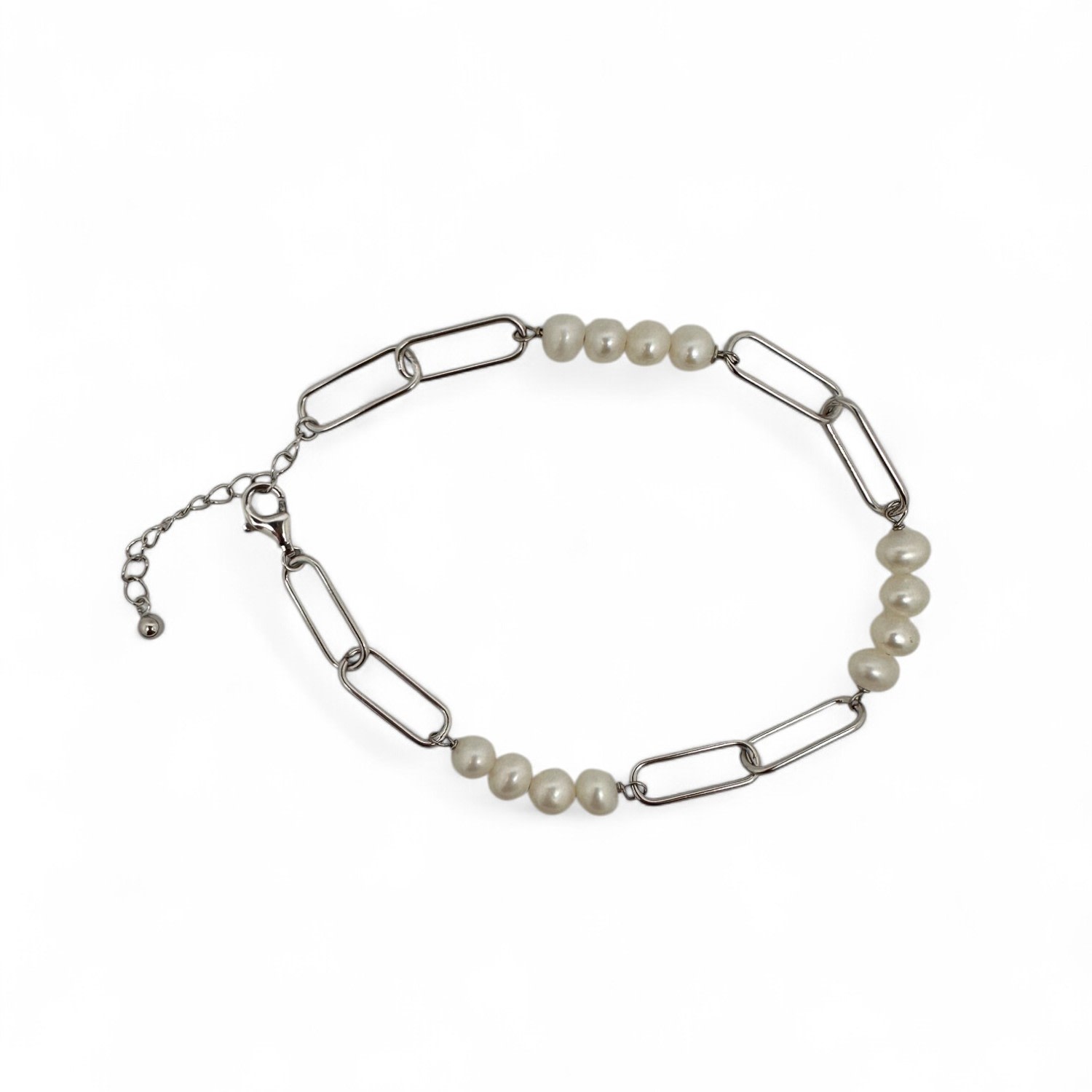 Clemence Wren Women's White Paperlink Chian Freshwater Pearl Bracelet Silver