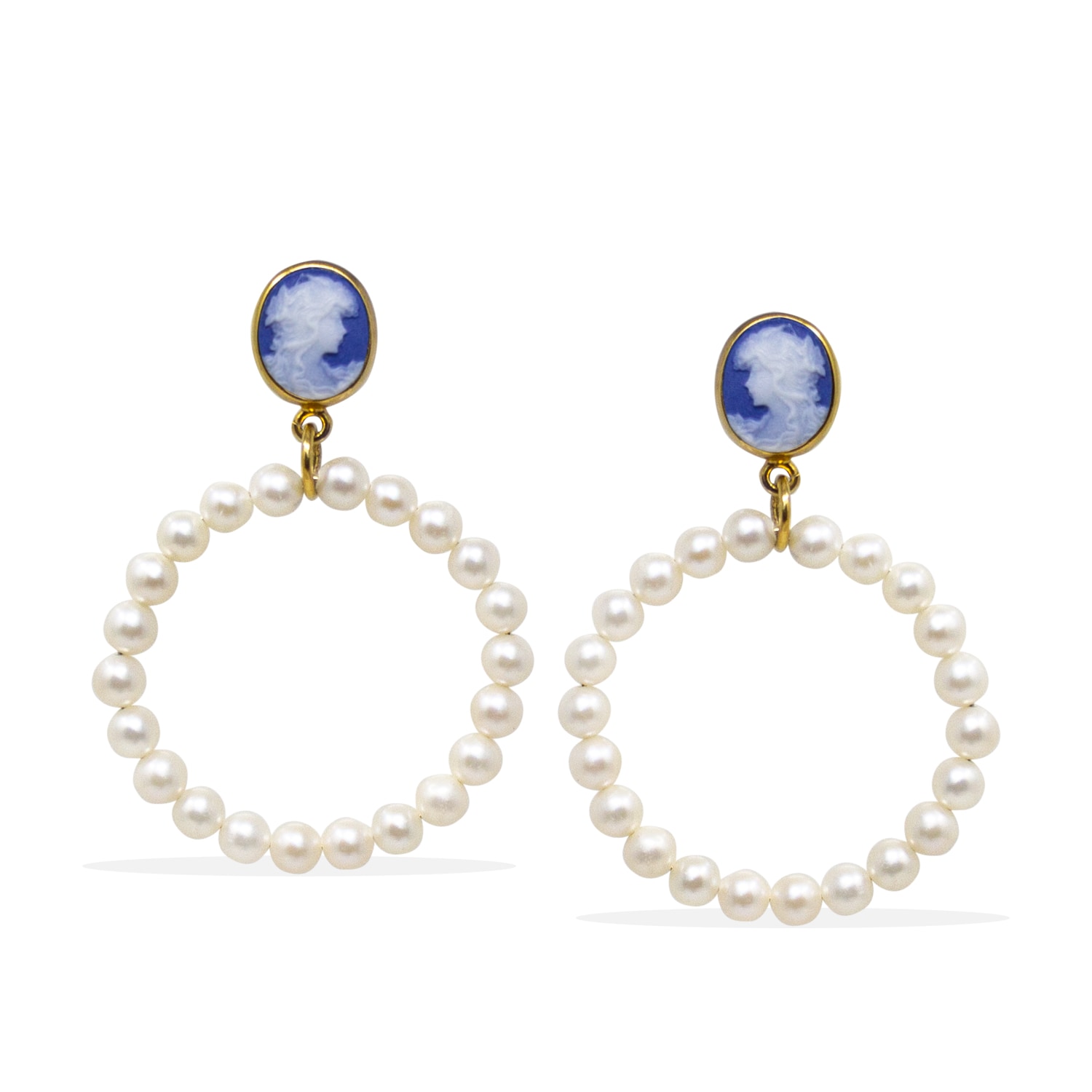 Vintouch Italy Women's Blue / Gold A Perfect Circle Blue Cameo And Pearl Earrings In Multi