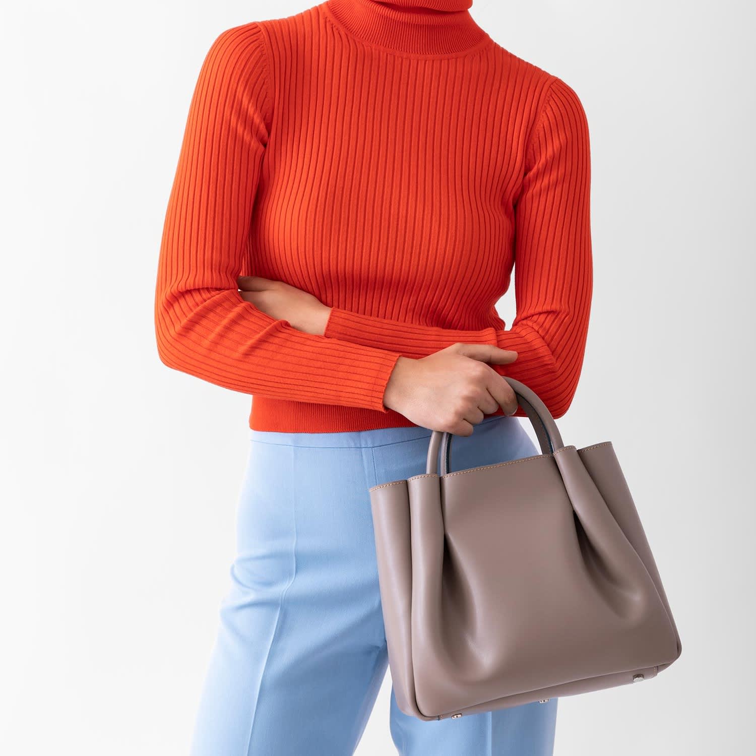 Loren Midi Leather Tote Bag - Cognac by Alexandra de Curtis