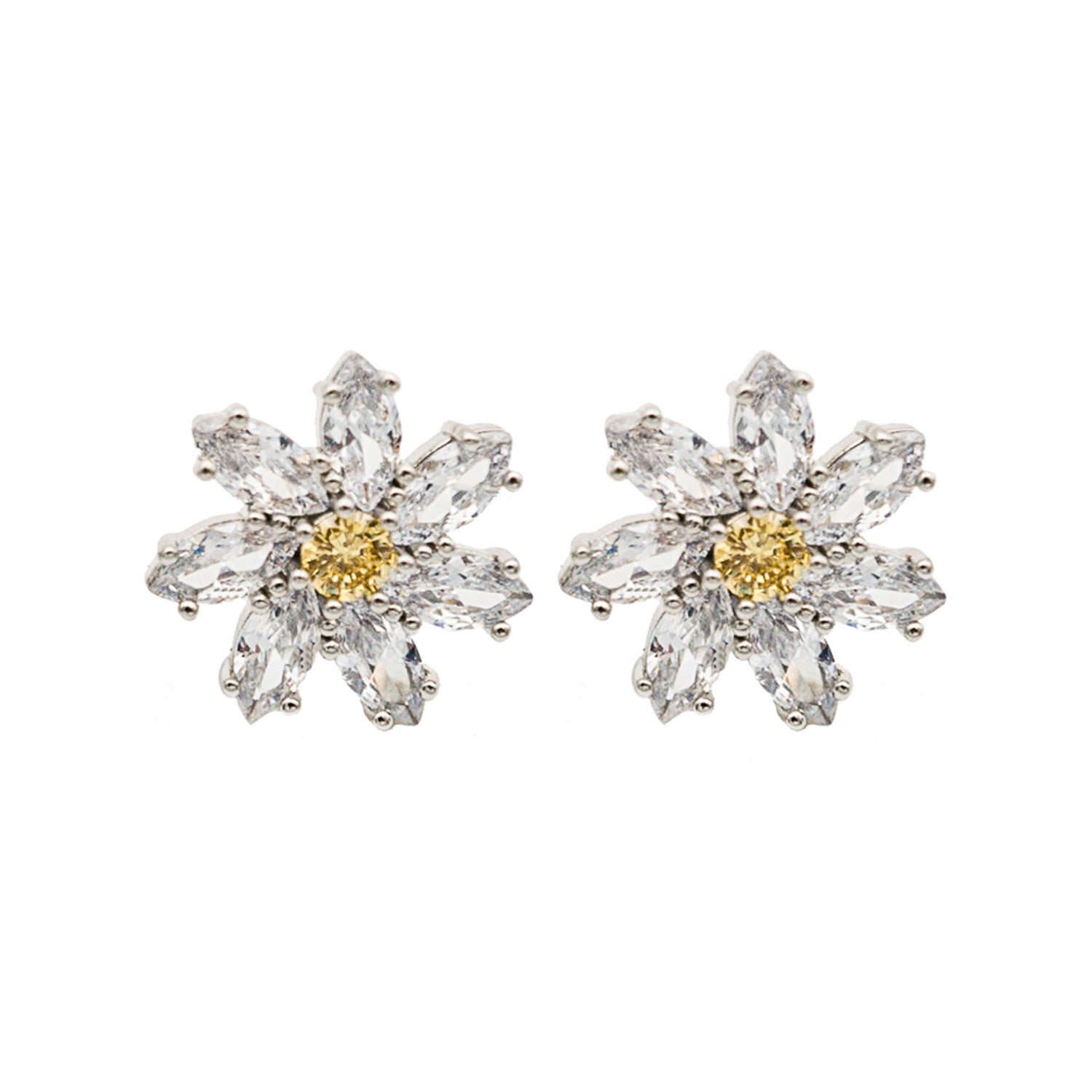 Women’s White Daisy Ear Studs Miss Cecilia