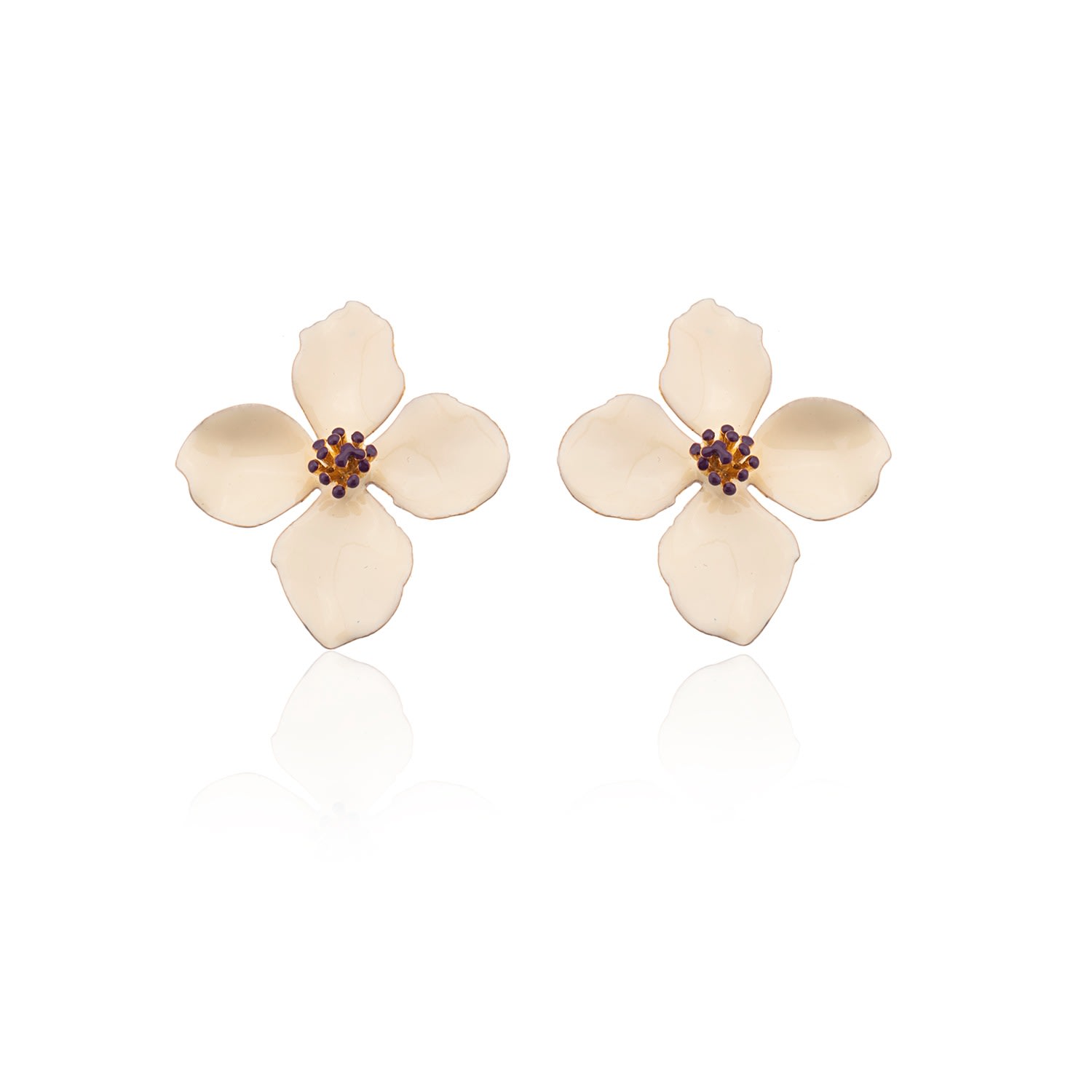 Milou Jewelry Women's Neutrals Cream Clover Flower Earrings In White