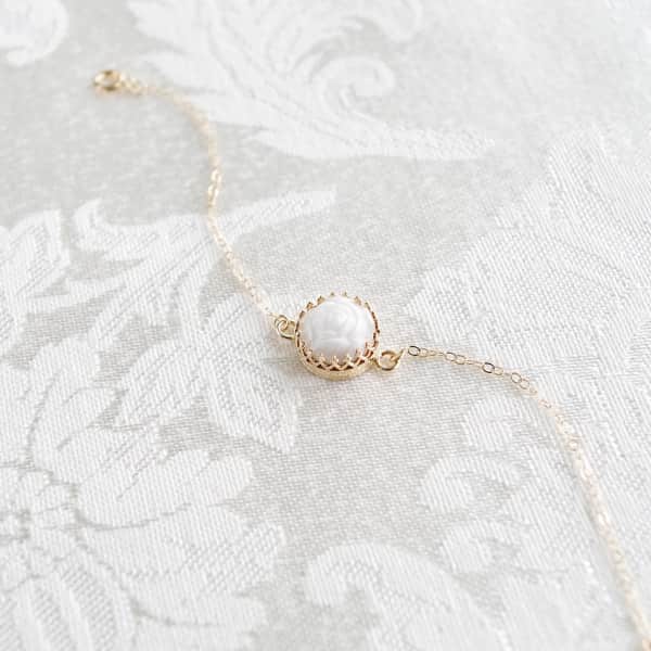 Poporcelain Mini Porcelain Rose Charm Gold Bracelet In Gold