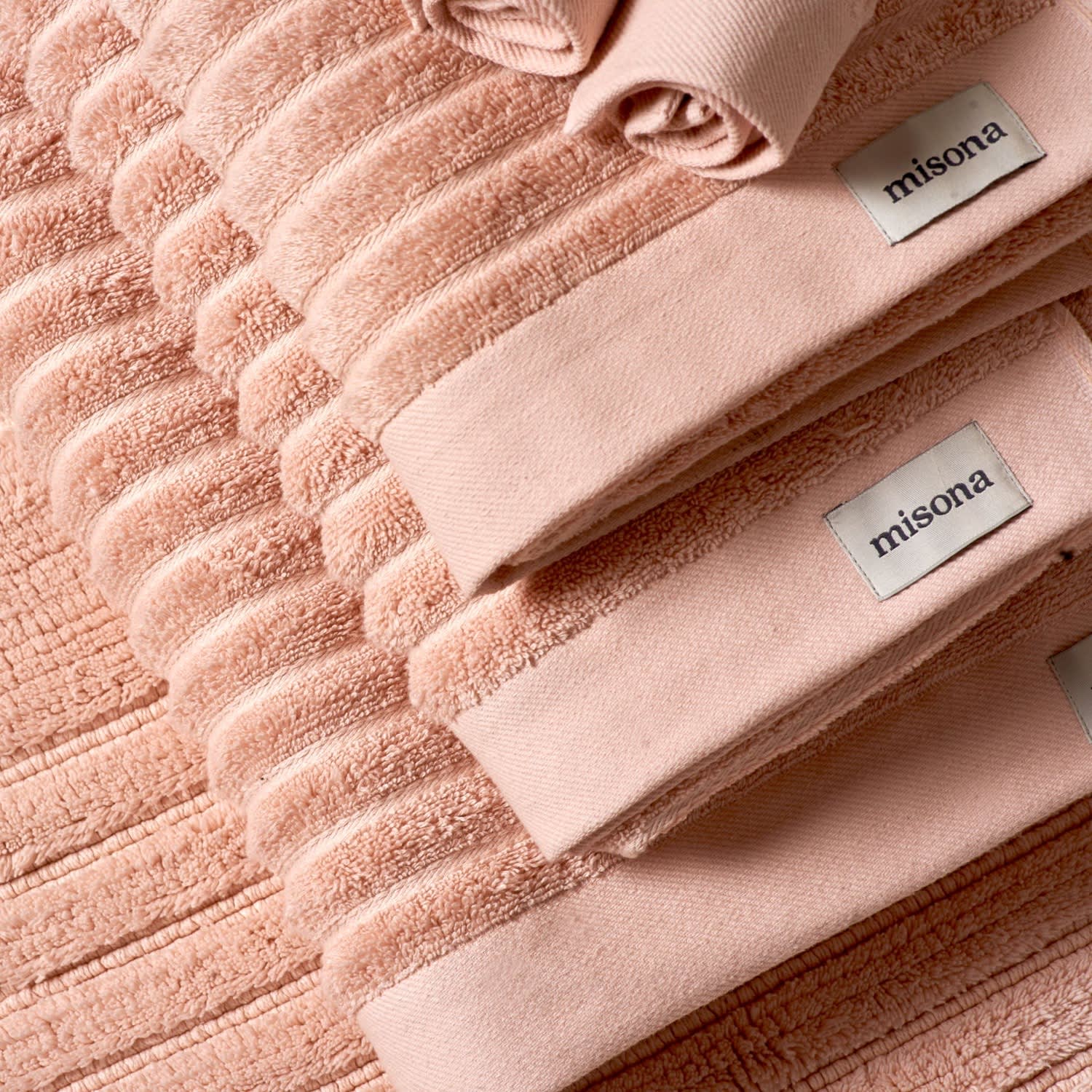 https://res.cloudinary.com/wolfandbadger/image/upload/s--hdncqdgS--/q_auto:eco/products/organic-cotton-minimo-towel-set-blush-pink__45ab8147202349b4363b2ecda16196f9