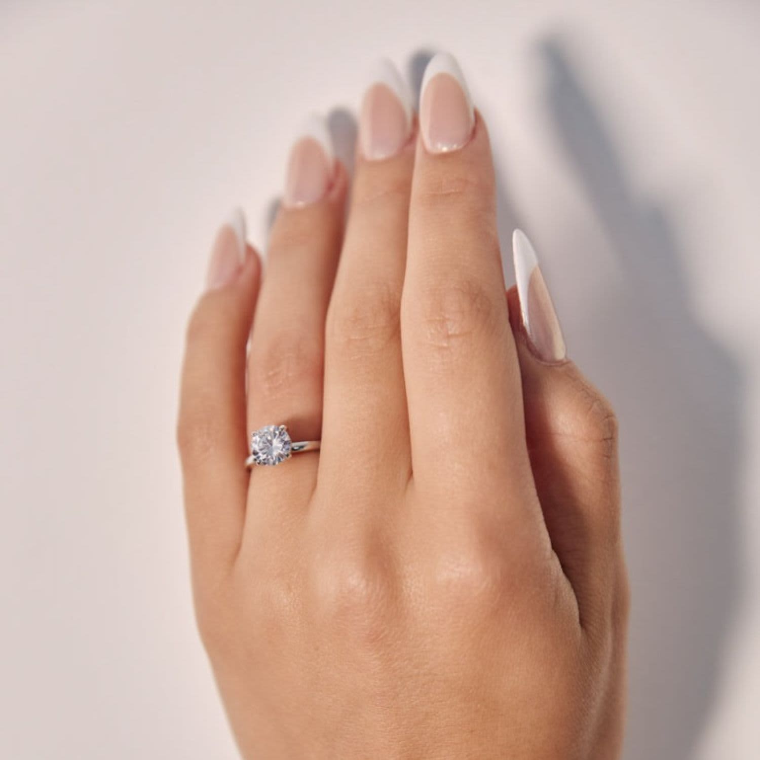 Platinum online round ring