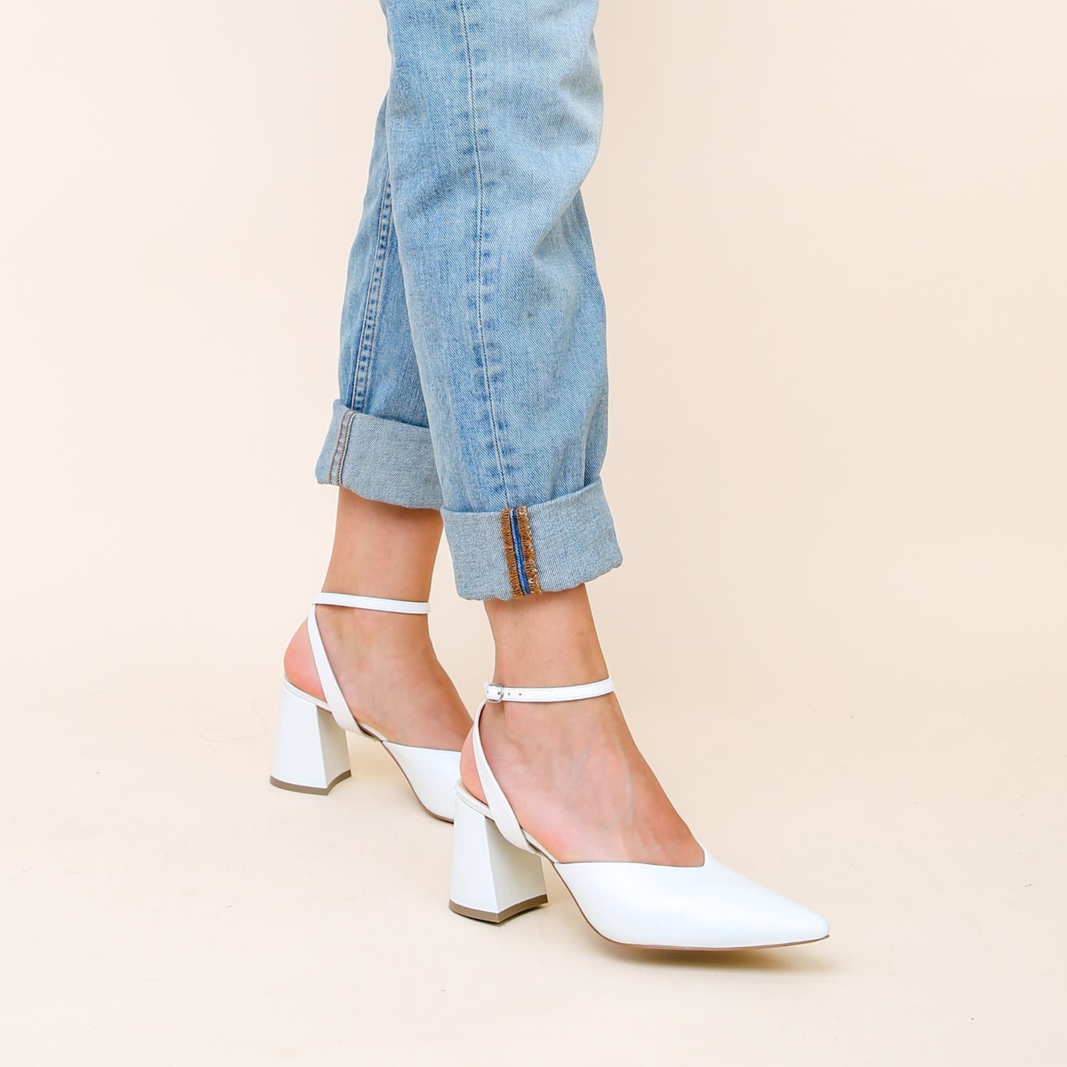 Alterre Customizable White V Mule + Marilyn Strap - White - 7