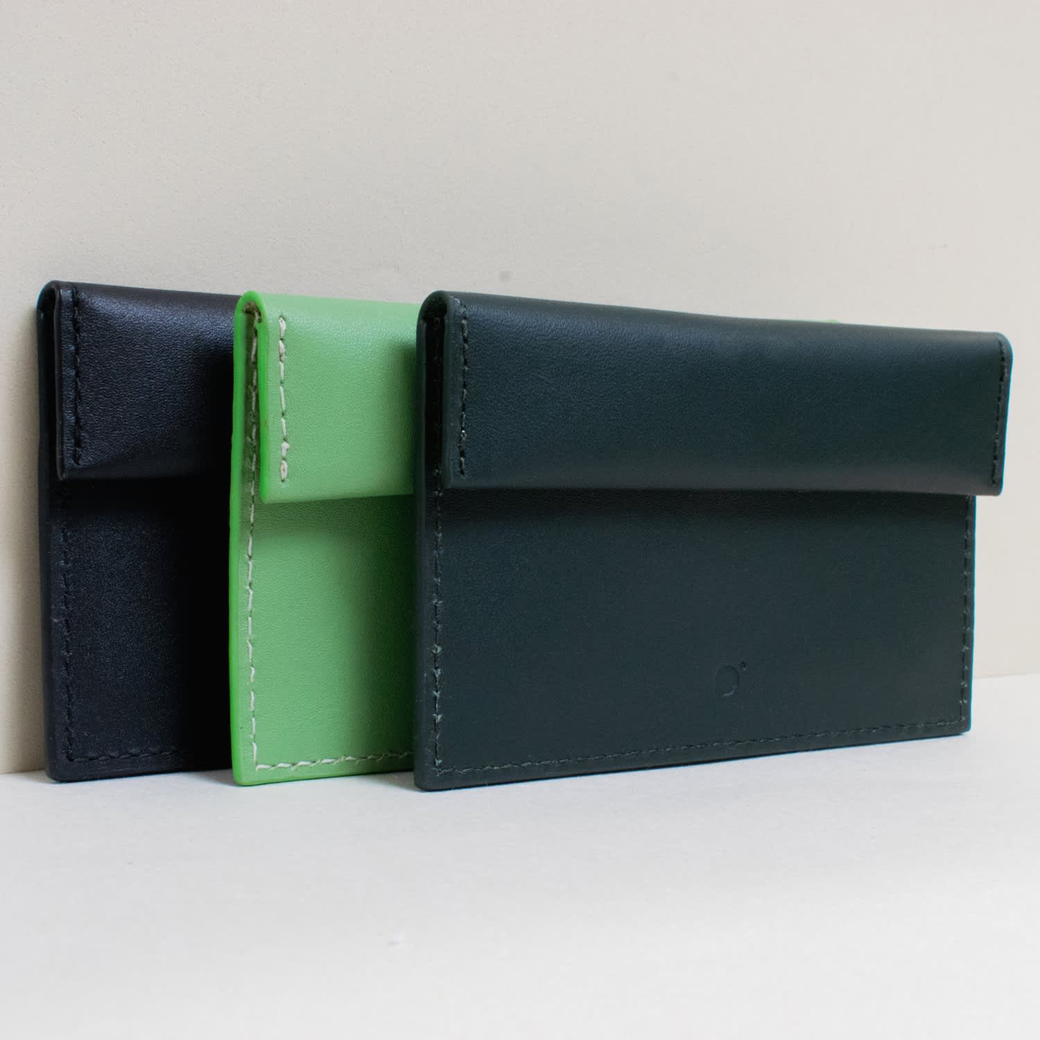 Compact Leather Coin And Card Holder - Black, godi.