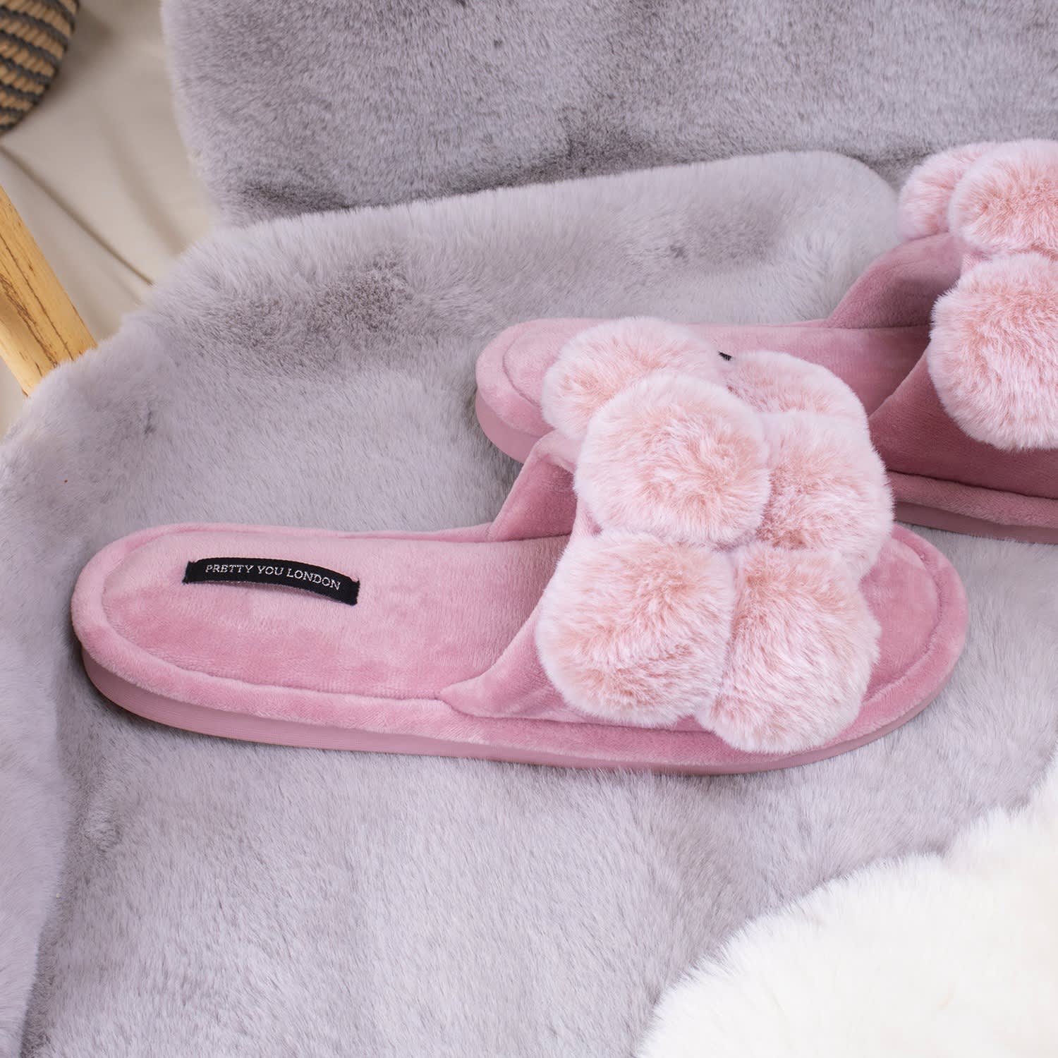 Pink Fur Slippers, Fluffy Sandals instagram Slippers Hot Sandals For Woman  Large Puffs Pom Pom