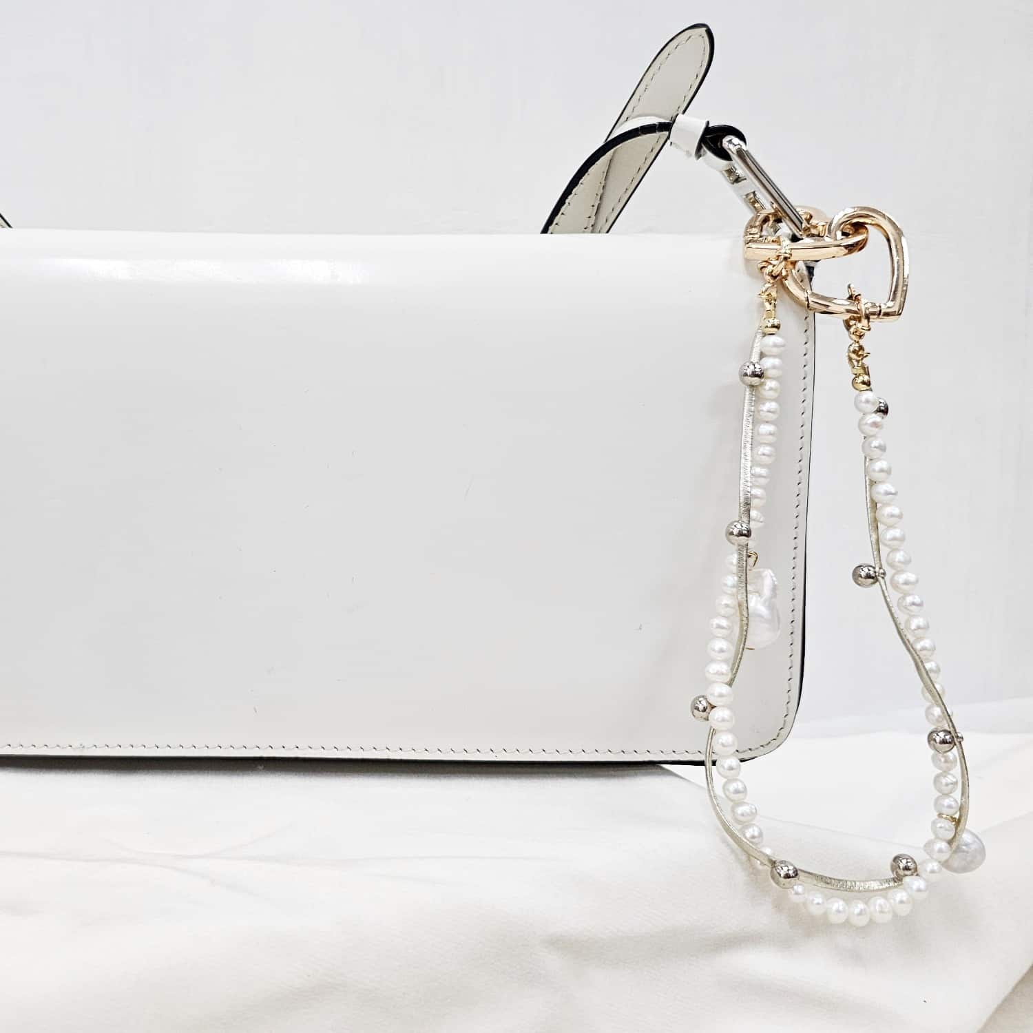 Freshwater Pearl With Baroque Pearls Bag Charm | Farra  display picture 2