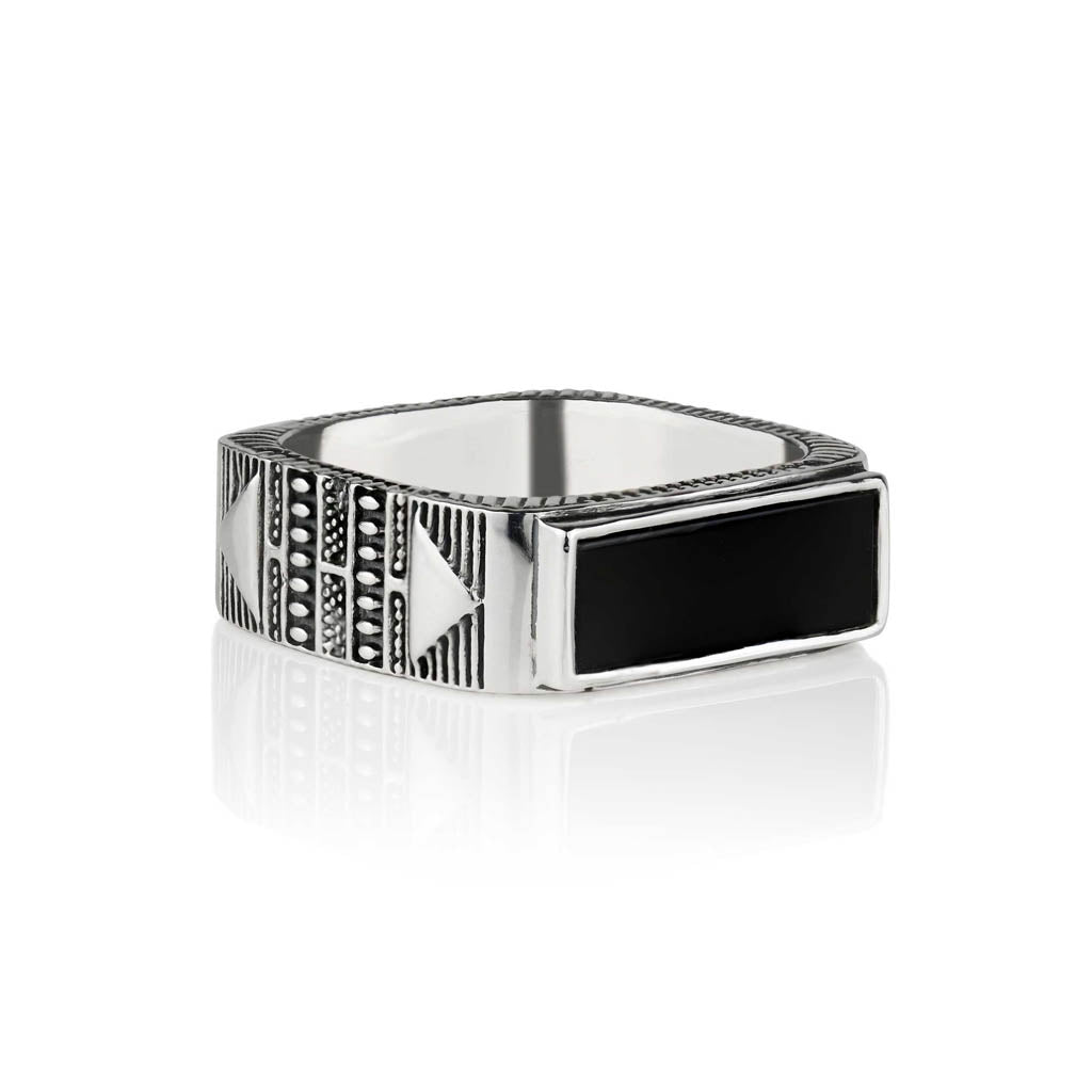 Charlotte's Web Jewellery Black / Silver Zapoteca Men's Silver Signet Ring - Black Onyx