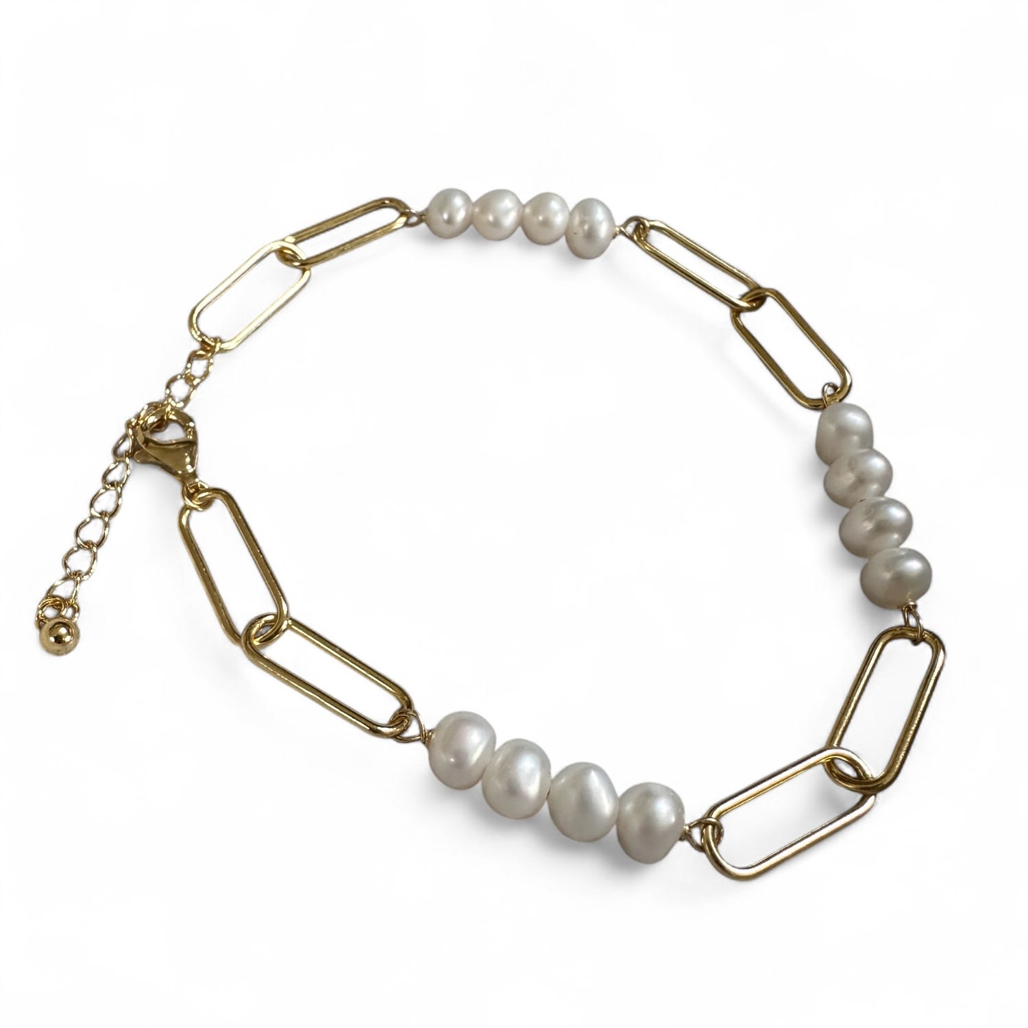 Clemence Wren Women's White / Gold Paperlink Chian Freshwater Pearl Bracelet Gold In Gold