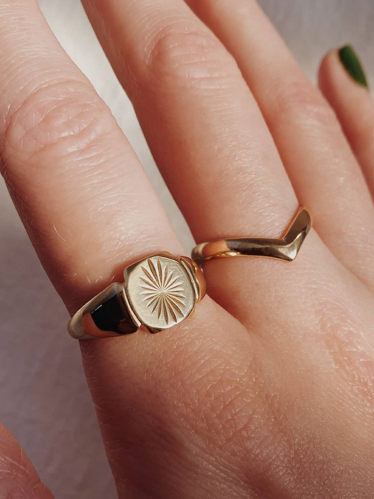 Vintage Wishbone Ring Wolf and Zephyr Wolf Badger