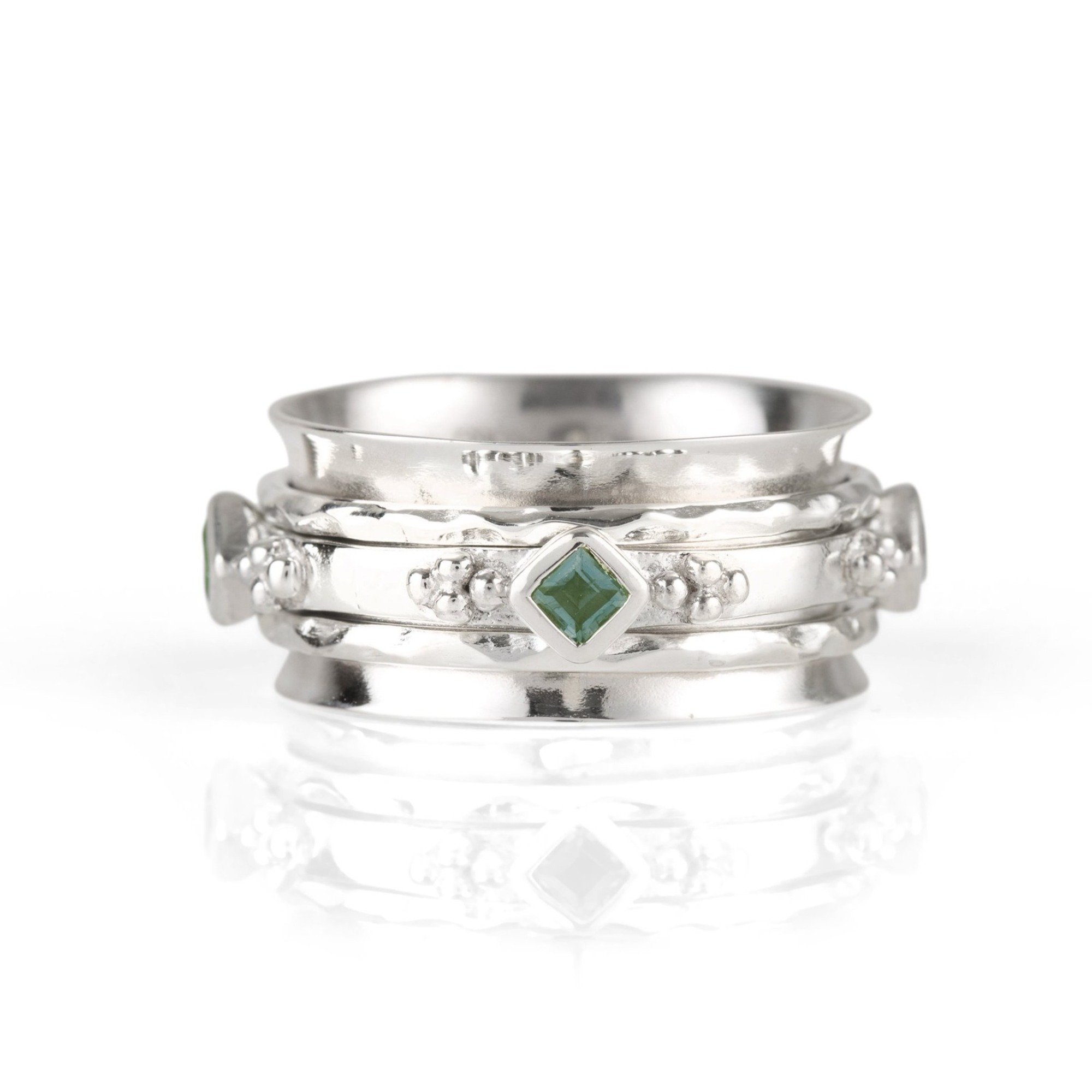 Charlotte's Web Jewellery Women's Green Divinity Princess Silver Spinning Ring - Emerald In Gray