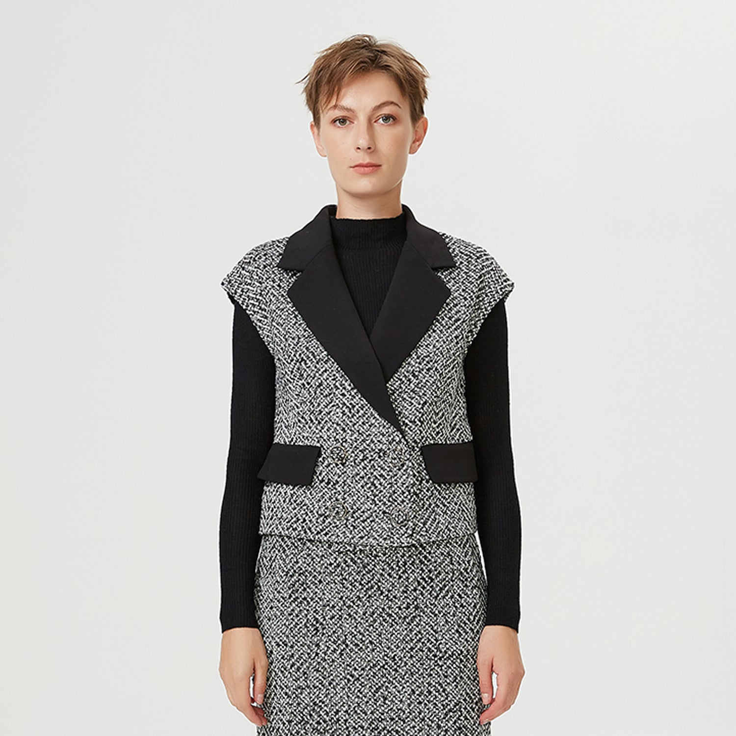 Smart And Joy Women's Grey Tweed Vest With Contrasting Collar In Grey