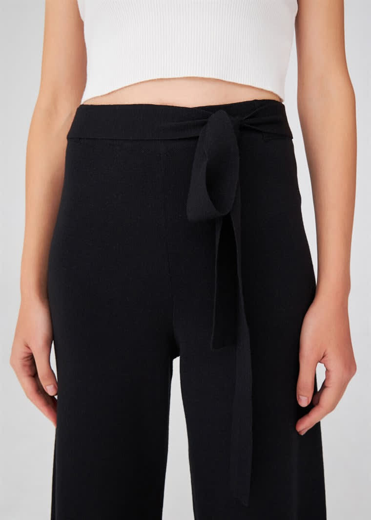 Bell Bottom Knit Pant Black