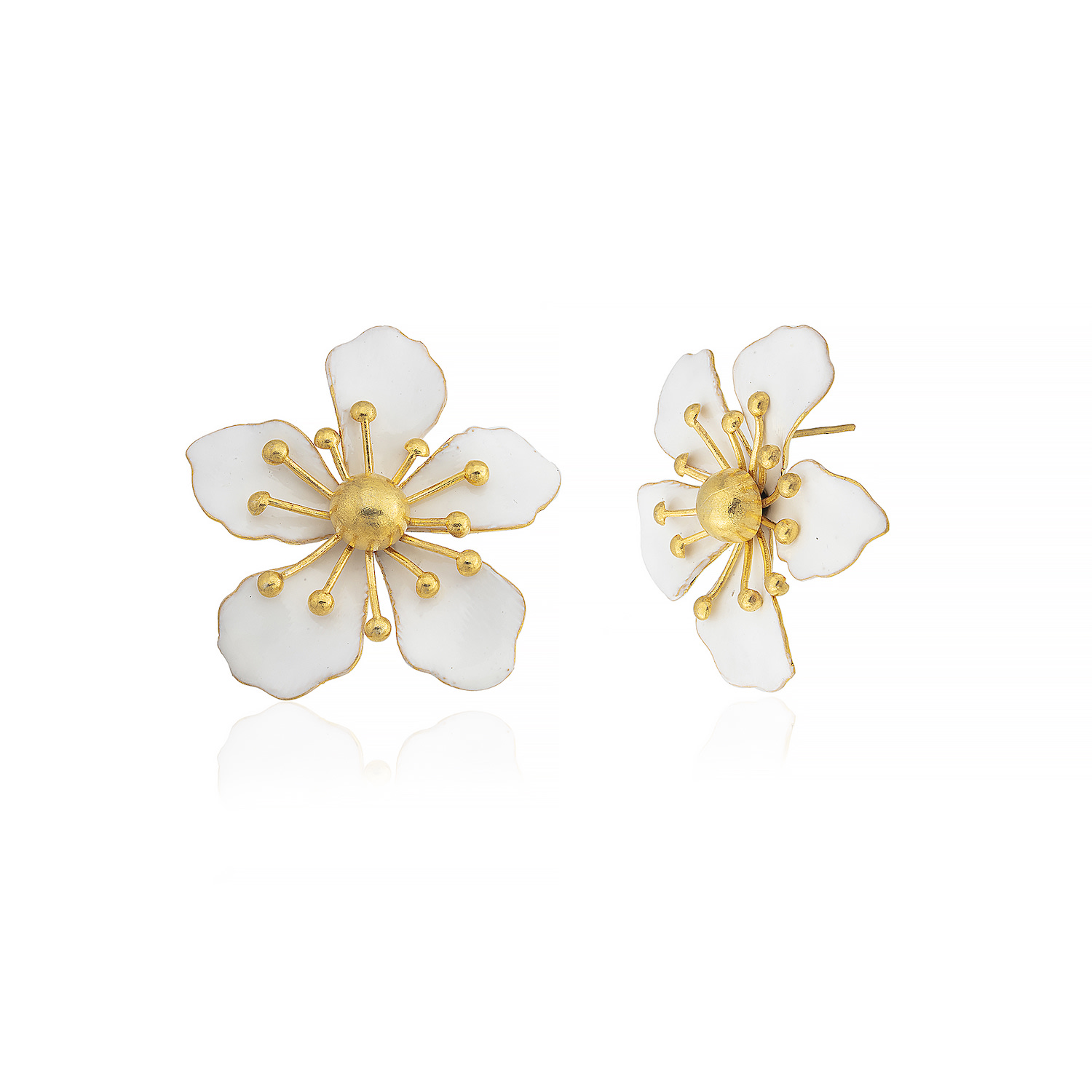Milou Jewelry Women's Magnolia Flower Earrings - White
