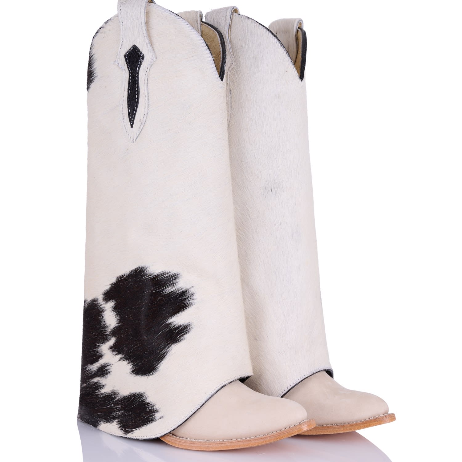 Lorena Saravia Women's White Cowboy Boot Print In White