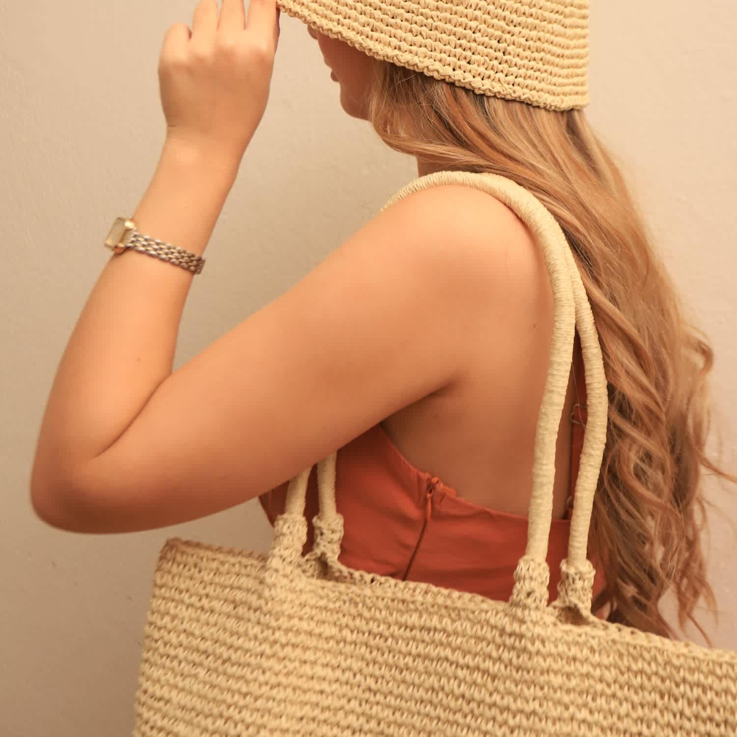 Sun \'Sand Beach Bag/ Raffia Back Pack Raffia Bag Weekender orange-sand – gabriele frantzen main image 2