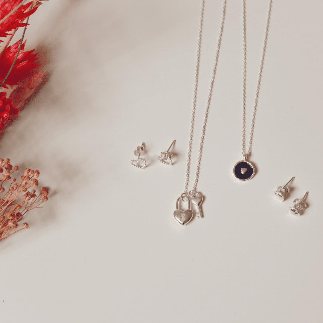 Soleil lock shop and key necklace