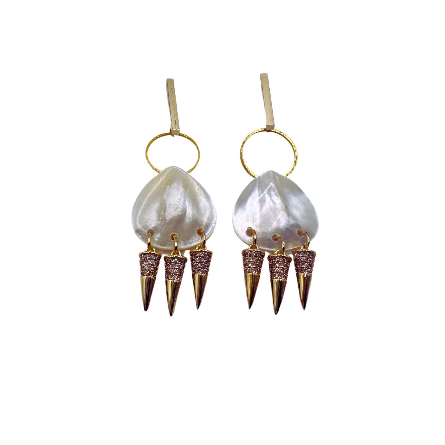 Babaloo Jewelry Women's Gold / White Shell Spike Dangle In Multi