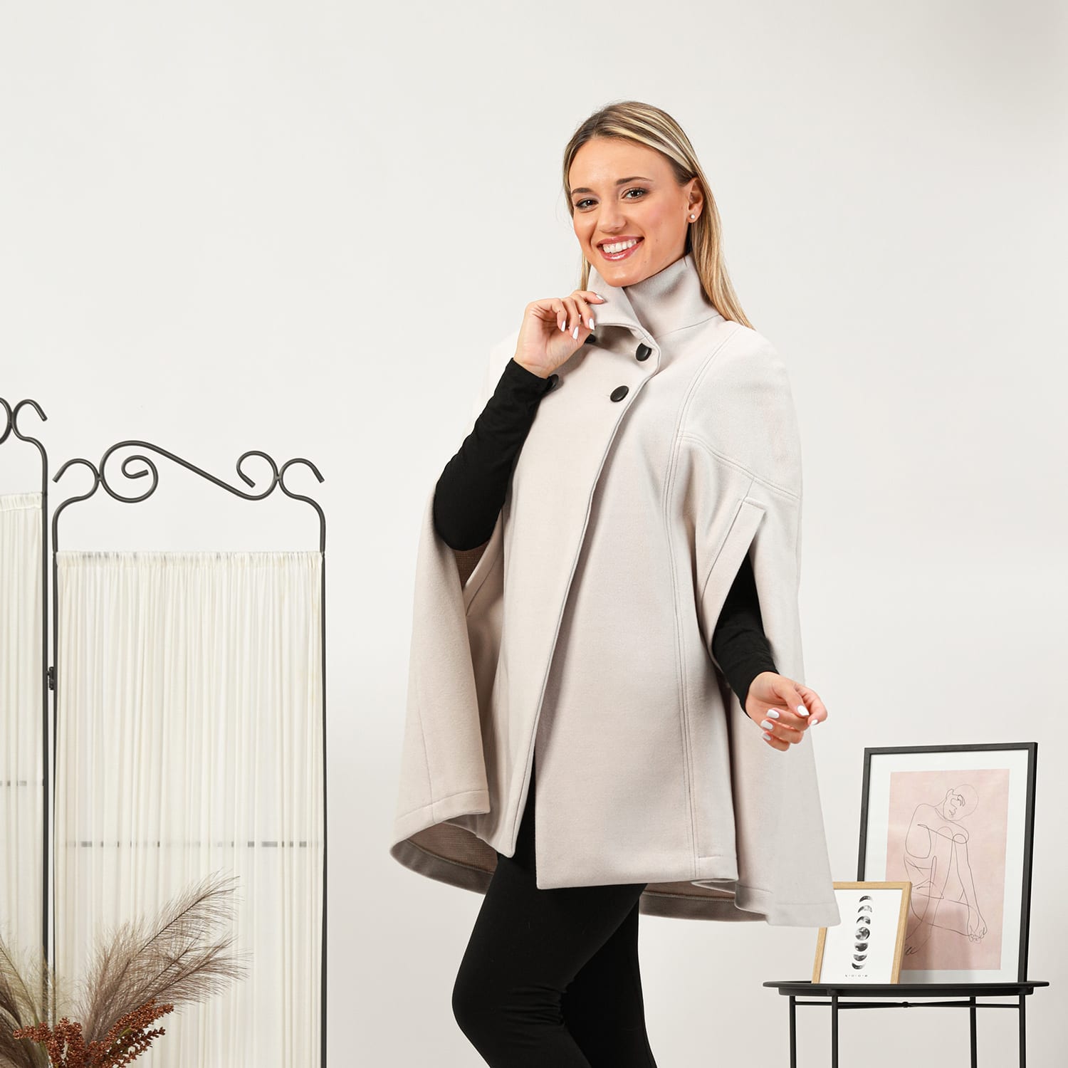 V neck poncho with braided | Dalle Piane Cashmere
