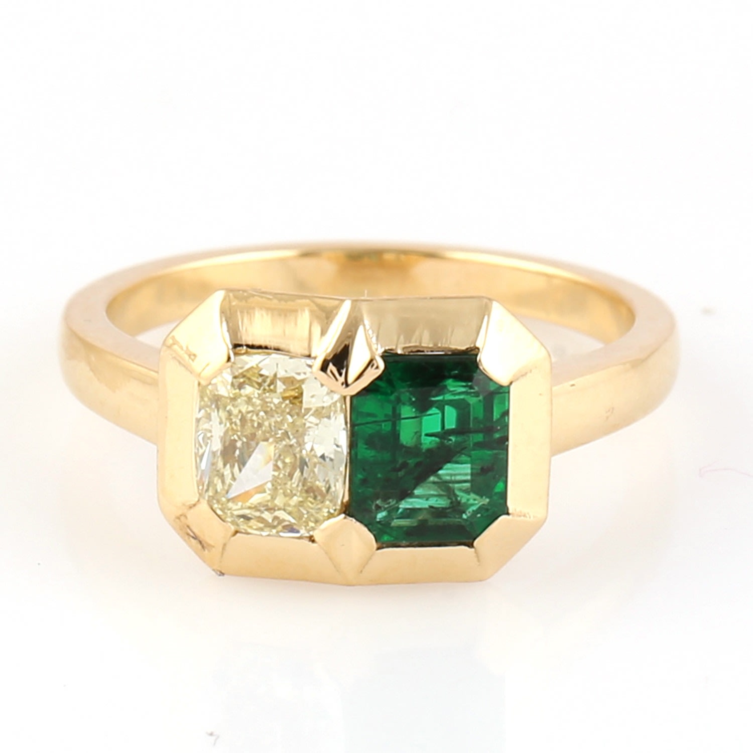 Women’s White / Gold / Green 18K Yellow Gold In Bezel Set Emerald & Diamond Designer Cocktail Ring Artisan