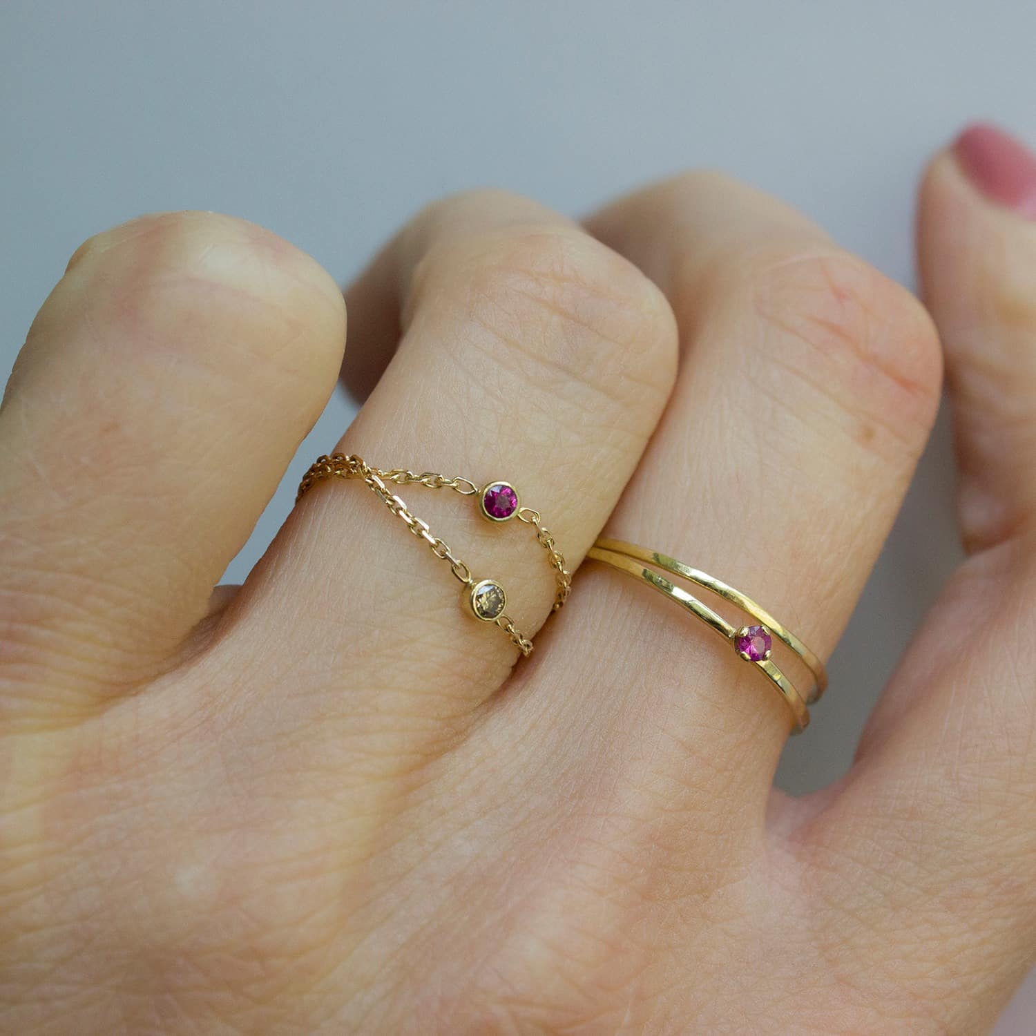 Magenta Sapphire Chain Ring Irena Chmura Jewellery Wolf Badger