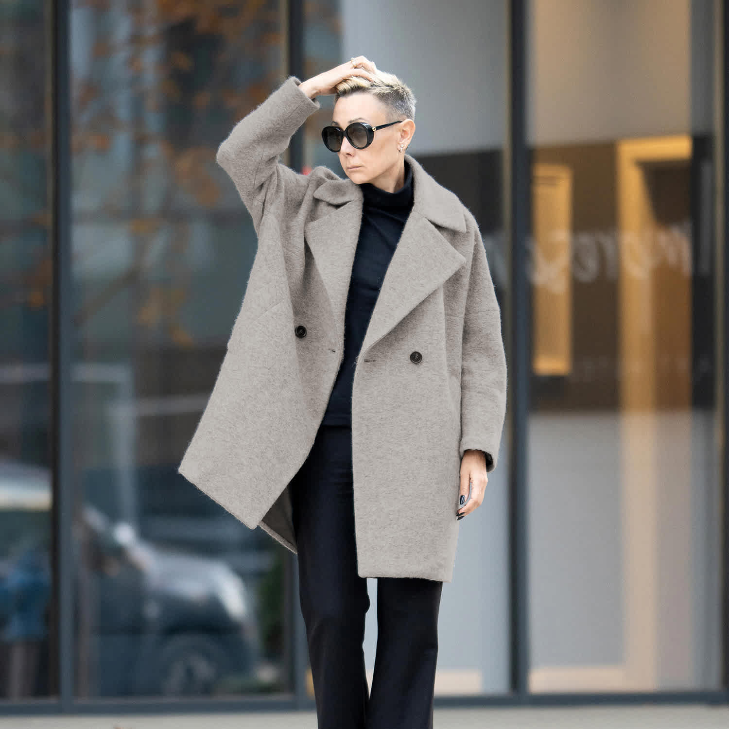 Oversized Wool Coat In Taupe – Double-Breasted Mid-Length Design