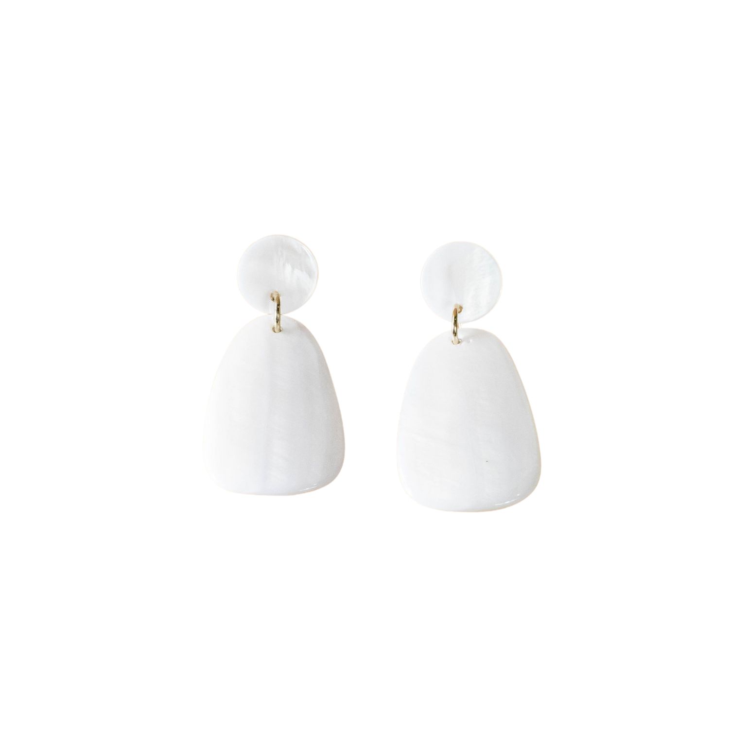 Likha Women's Classic Pearl White Trapezoid Mother-of-pearl Earrings