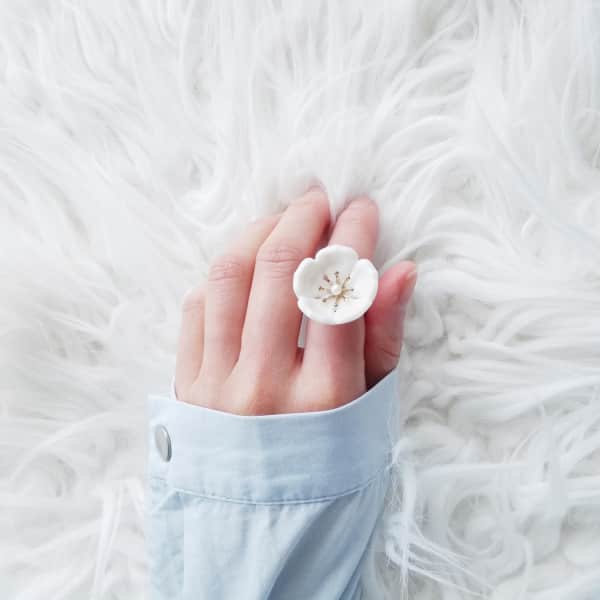 Poporcelain Snow White Porcelain Plum Blossom Ring In Blossom