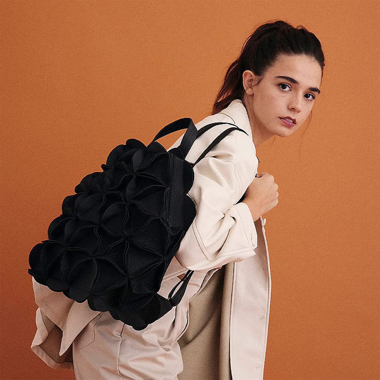 バッグ Aliya Wool stripe backpack_black WOOL STRIPE BACKPACK_BLACK - Pahisum