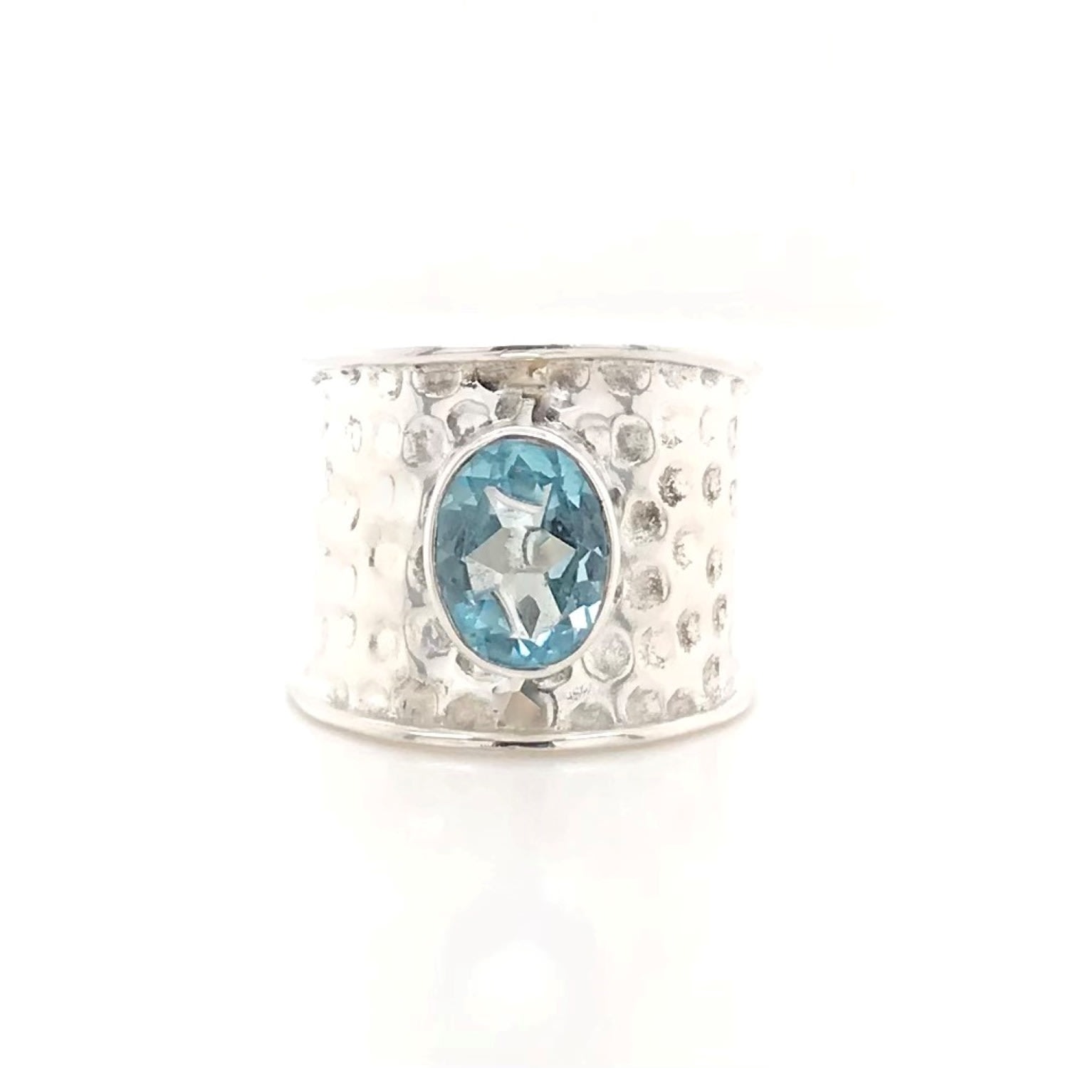 Gem Bazaar Jewellery Women's Blue Cravat Ring In Blue
