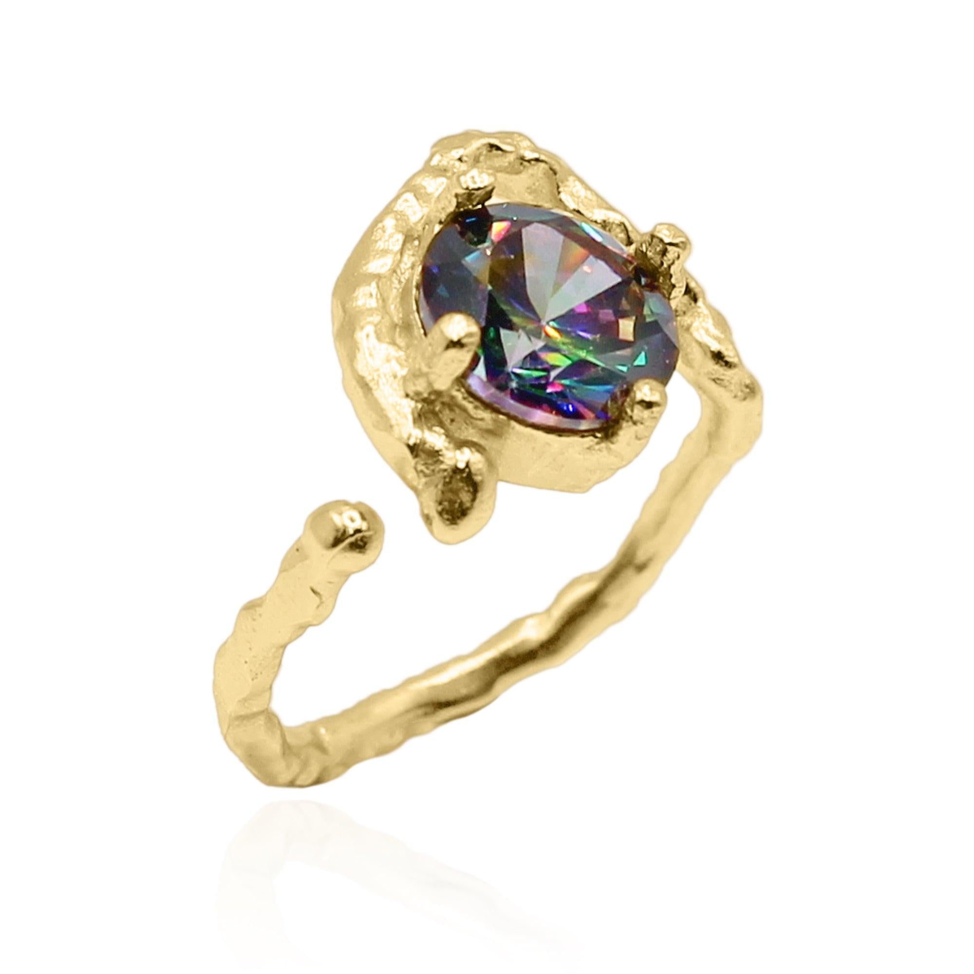 Luna Charles Women's Melike Hammered Twist Ring In Gold