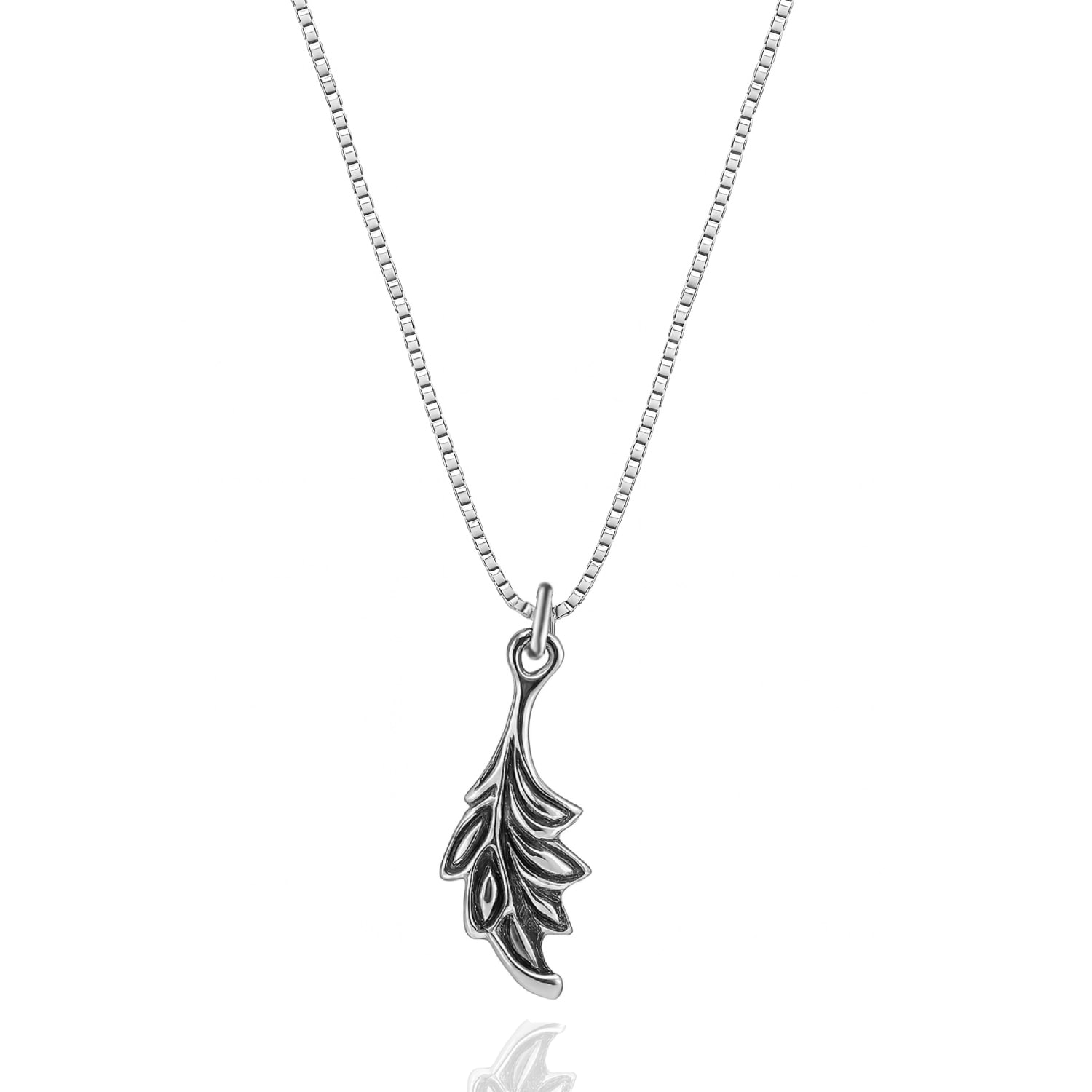 Unaloe Sud Necklace In Sterling Silver With Leaf Pendant – Elegant Handmade Jewelry For Women In Silver