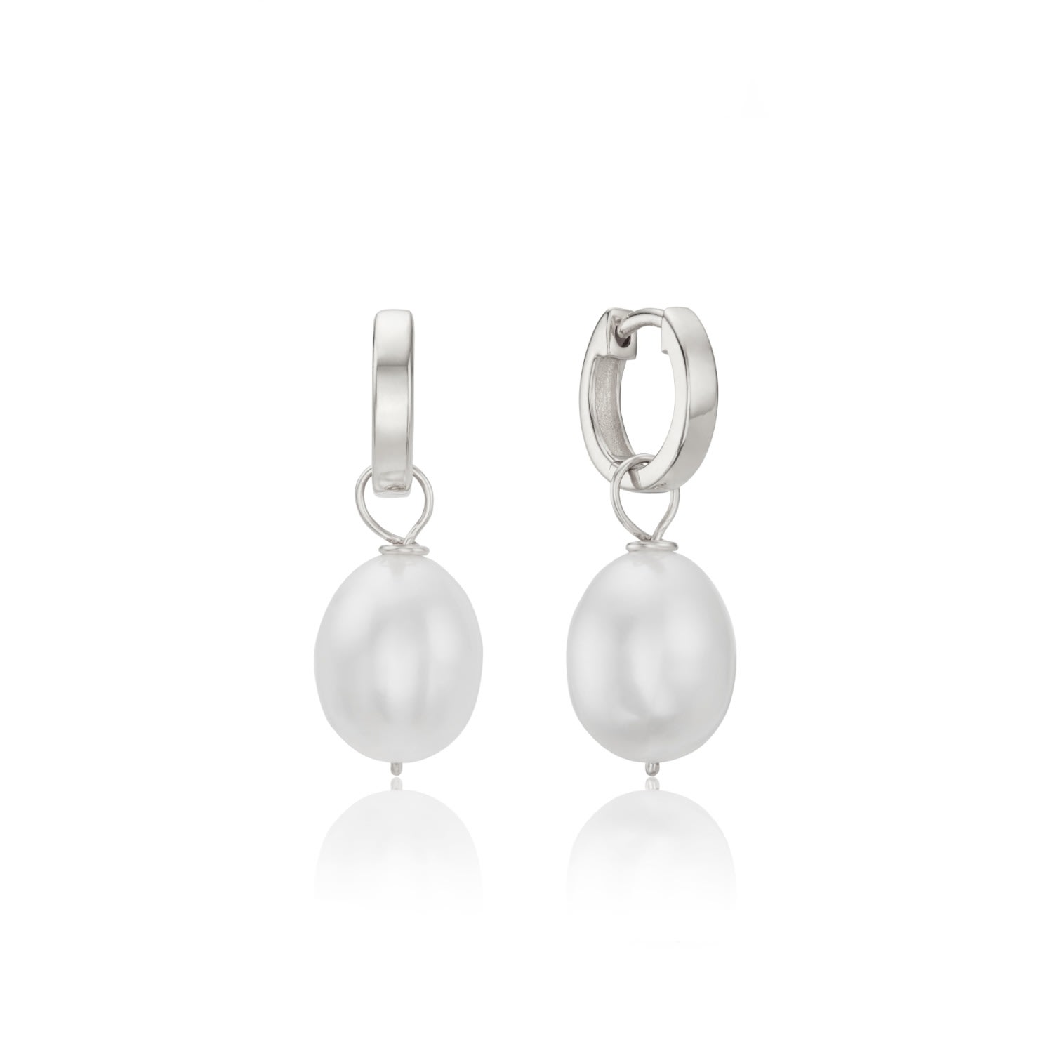 Lily & Roo Women's Silver Plain Huggie Pearl Drop Hoop Earrings In Silver