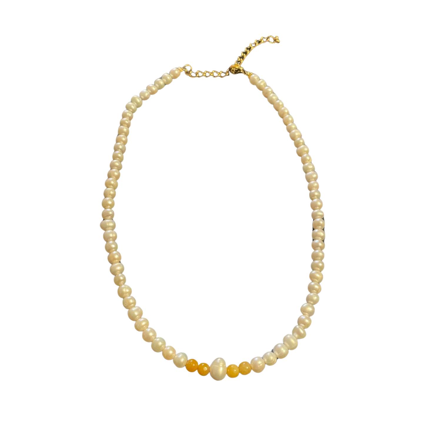 Lemuria Store Women's Neutrals Pearl & Yellow Jade Necklace In Yellow