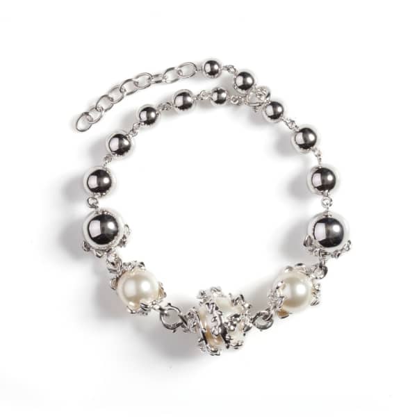 Gucci Orb & 3 Ivory Pearl Bracelet 