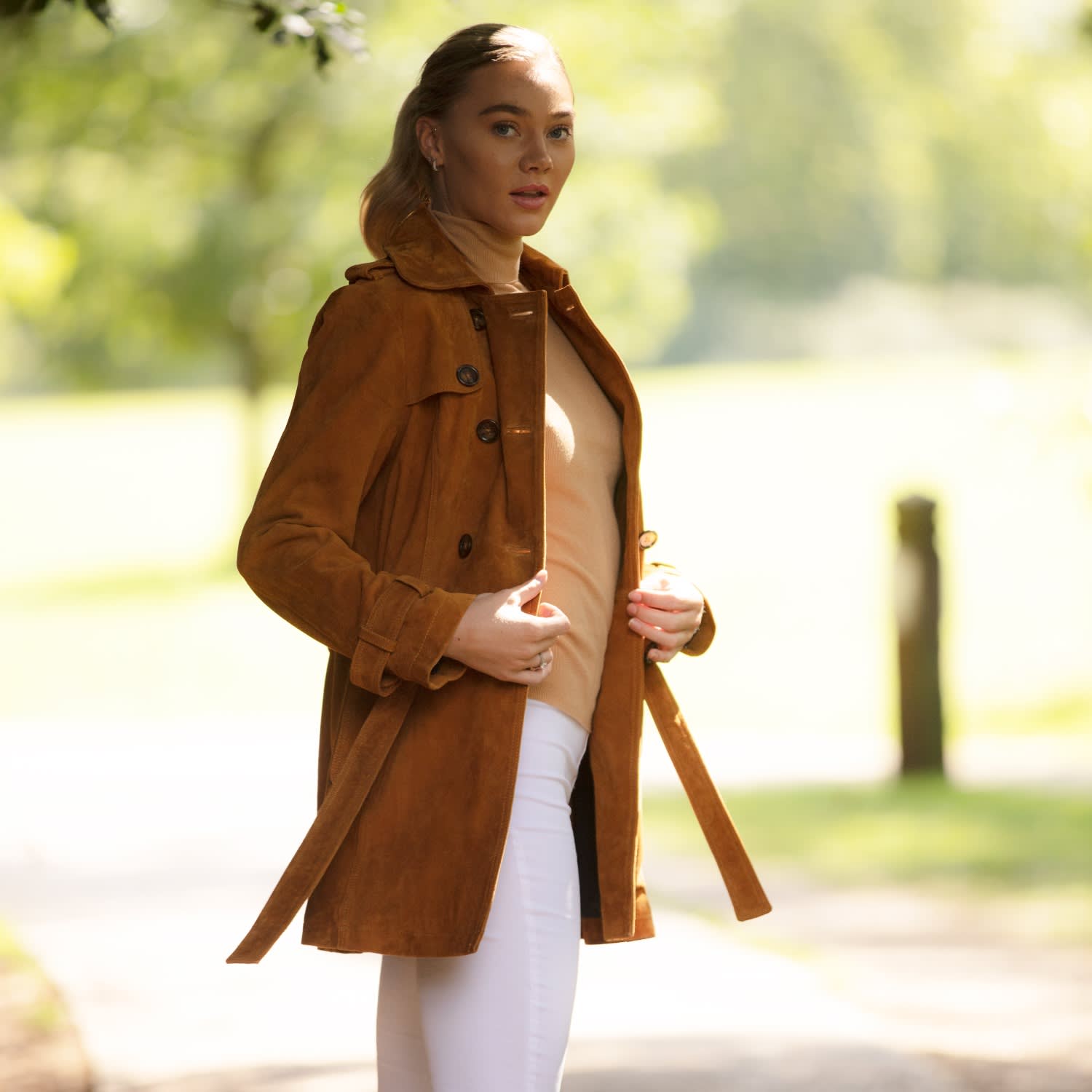 FanoStudios Short trench coat | banaaras.com