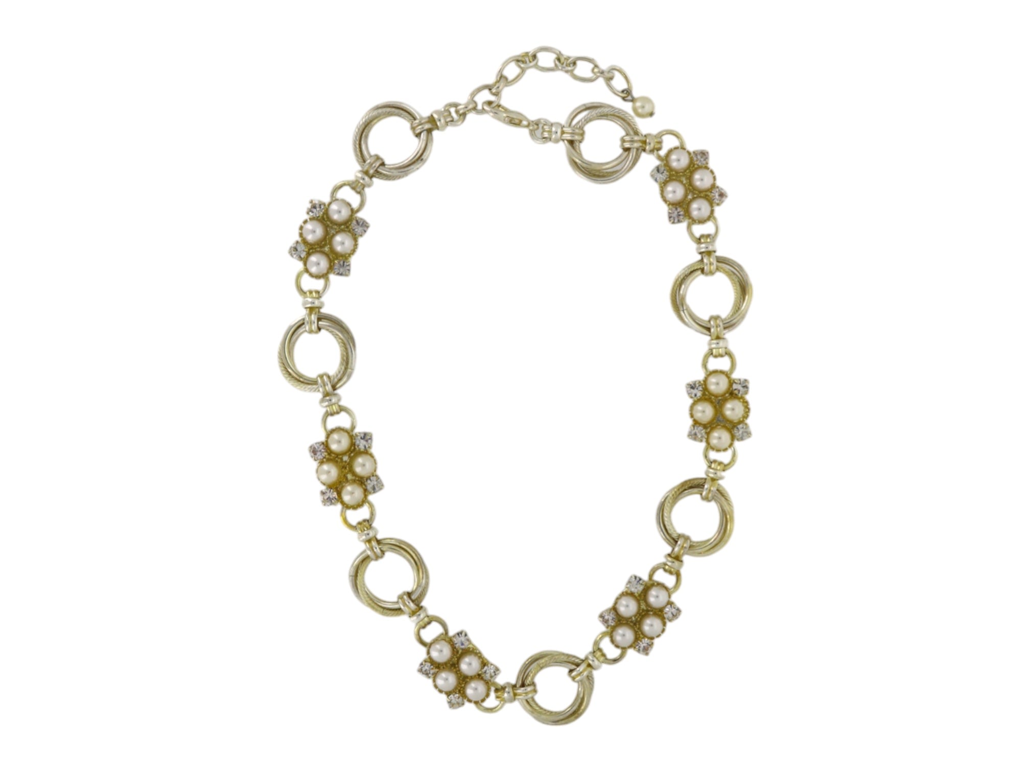 Vickisarge Women's Neutrals / White / Silver The Pearl Cluster Necklace