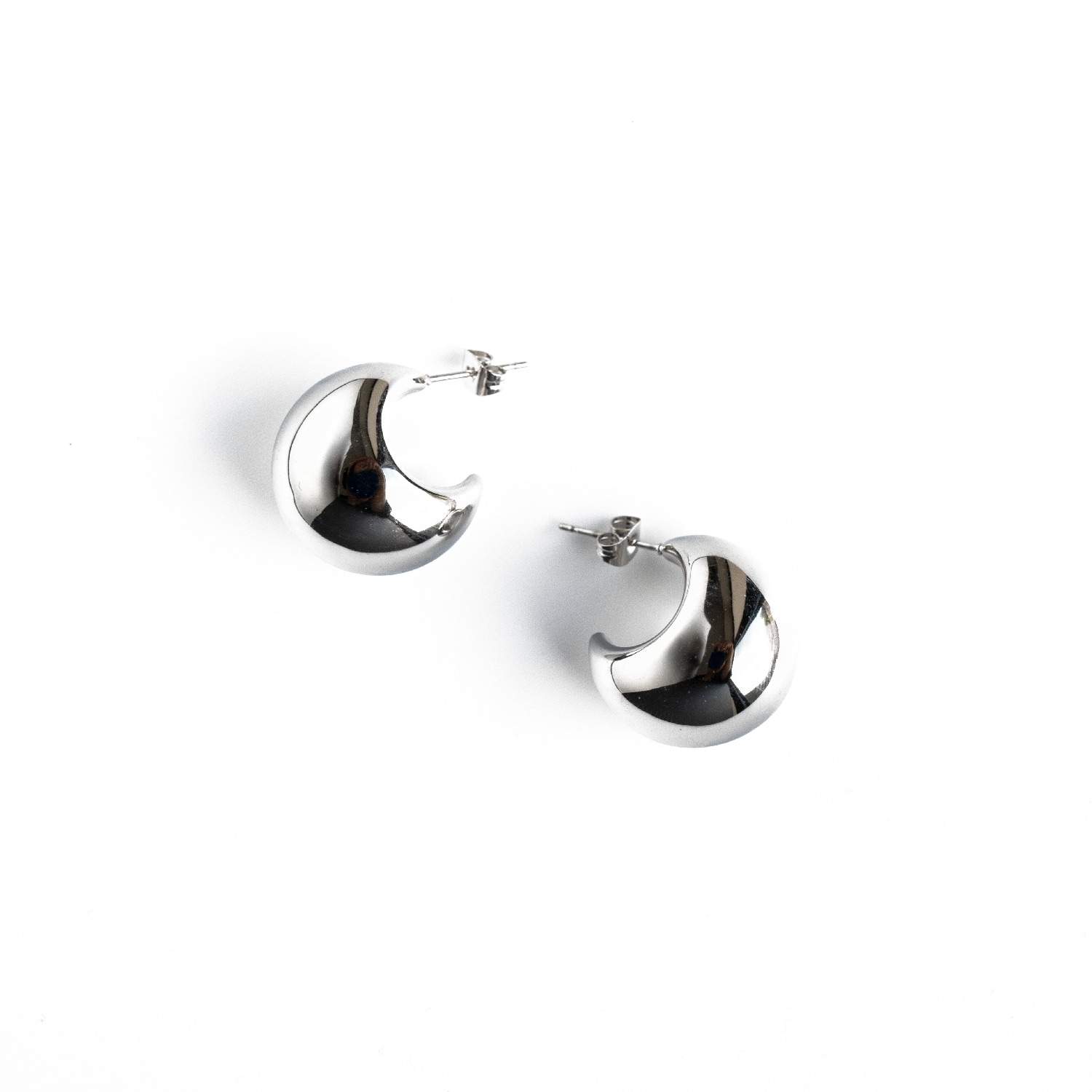 Superdivajewellery Women's Pear Drop Silver Curve Hoop Earrings In Silver