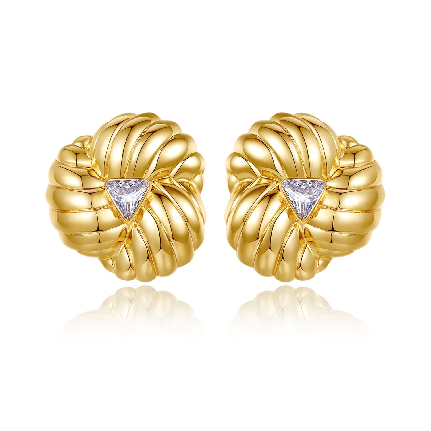 Classicharms Clover Designed Stud Earrings In Gold