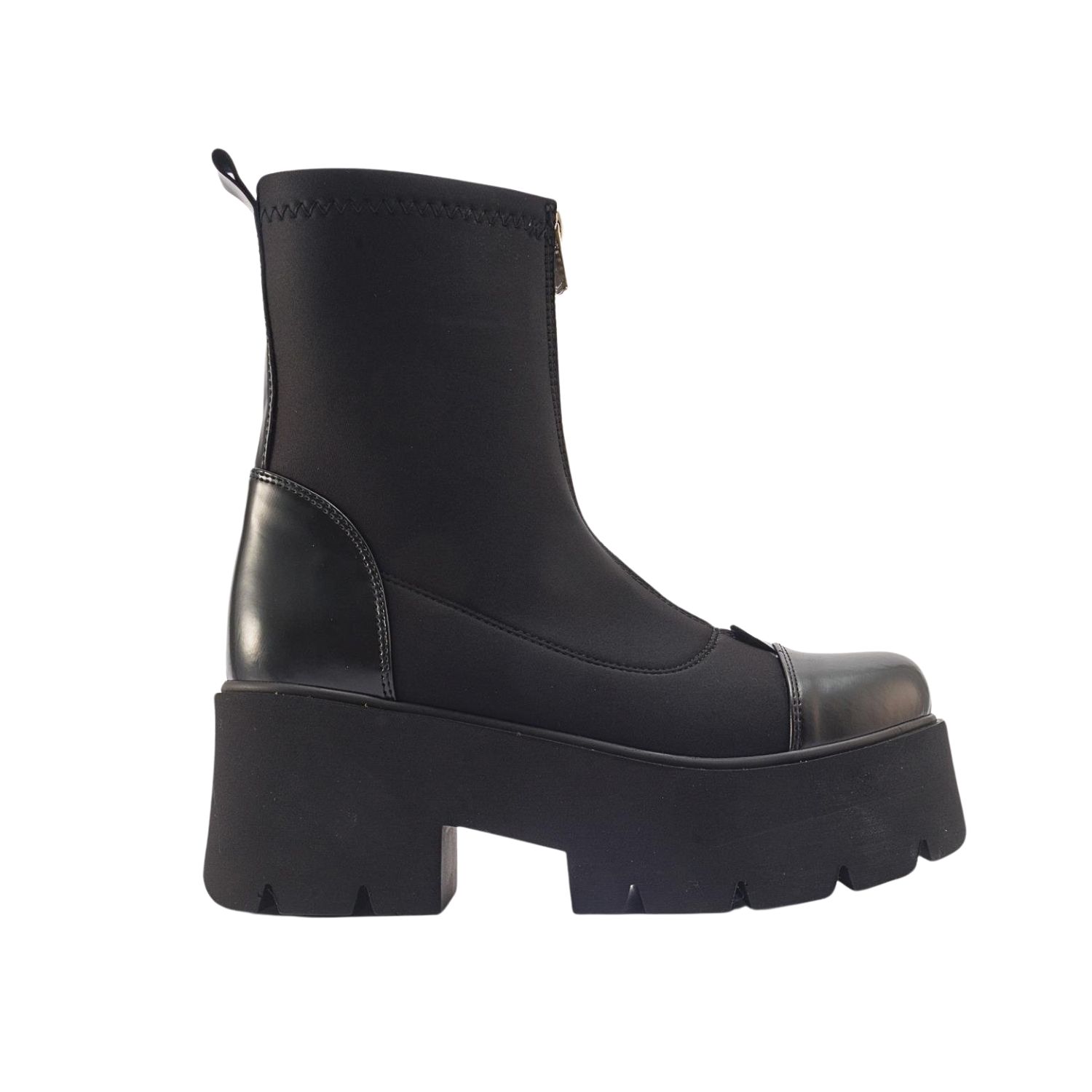Prologue Shoes Bray Patent Chunky Boot In Black