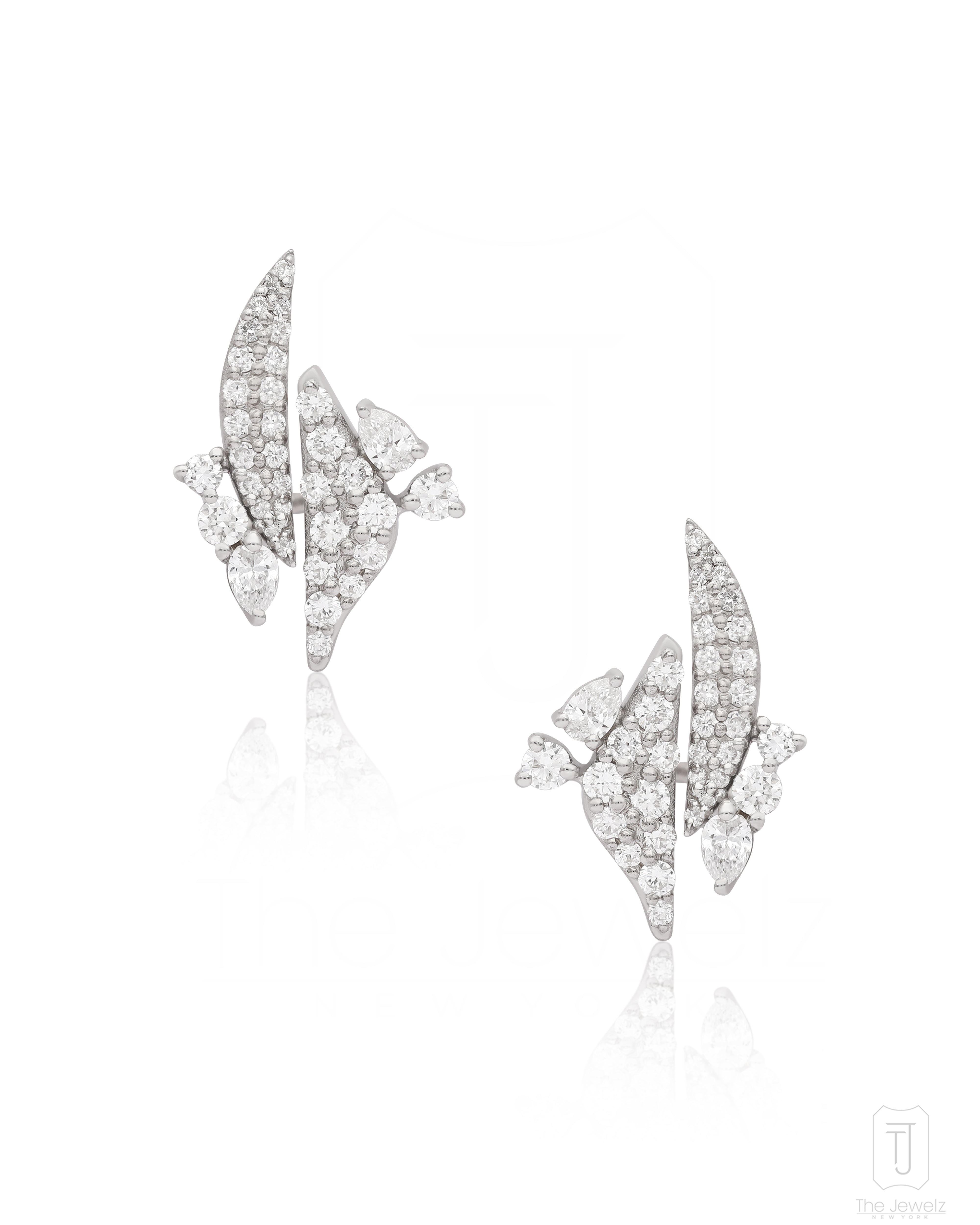 The Jewelz Women's White Uniform Silhouette Illusion Studs-ii Silver Earrings-lab Grown Diamonds