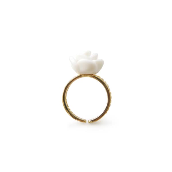 Poporcelain White Cloud Porcelain Rose Ring