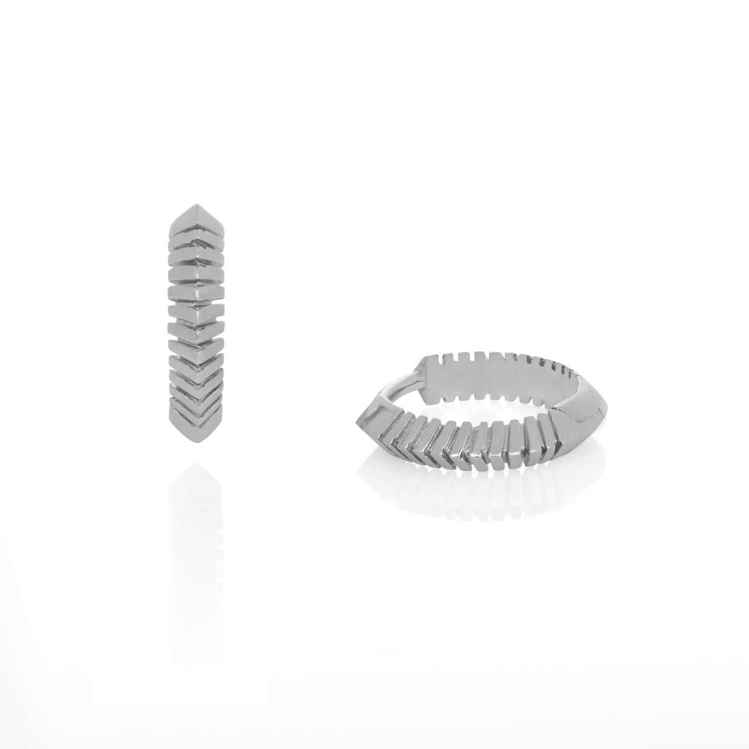 Kaizarin Women's Silver White Gold Huggie Earrings In Silver