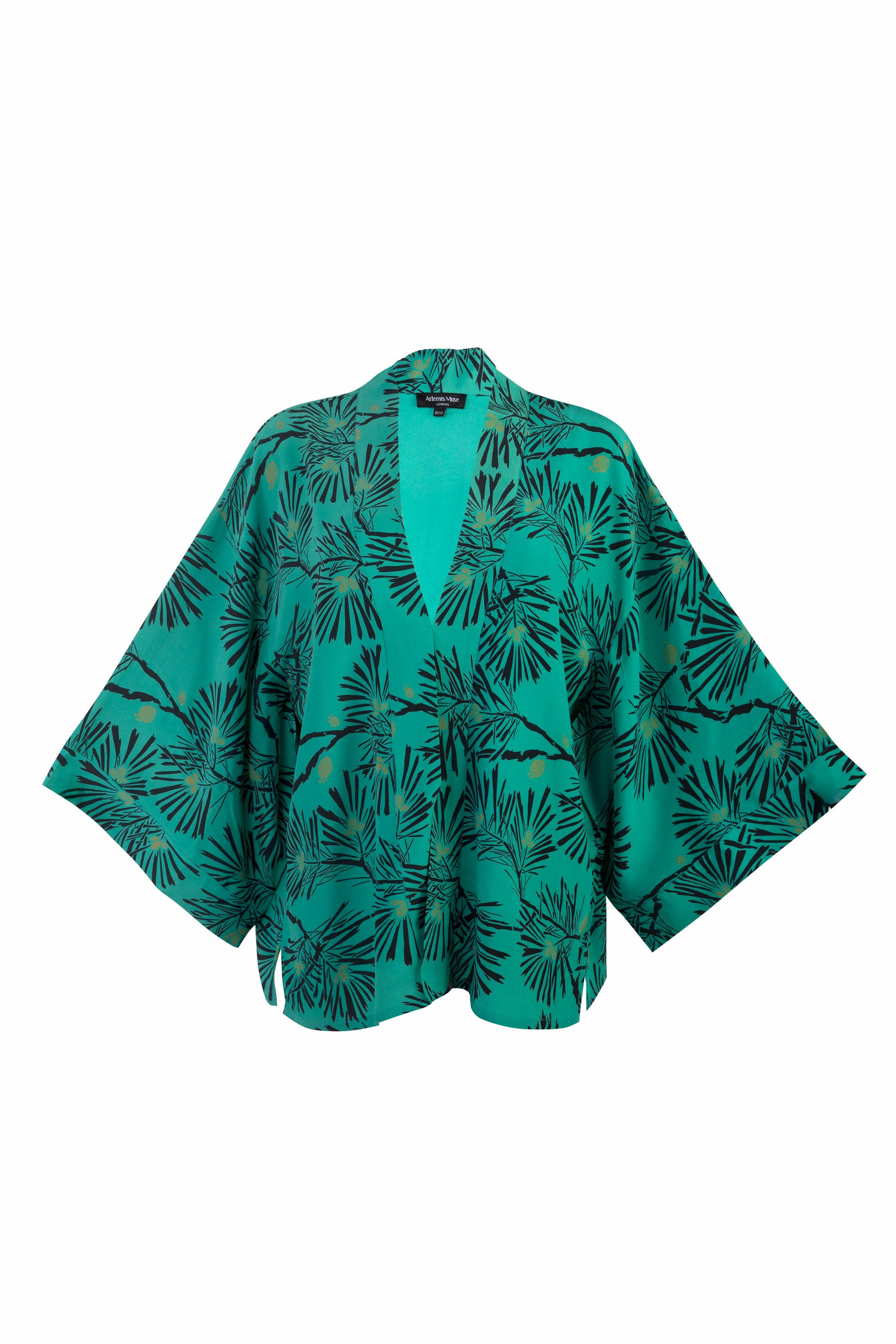 Artemis Muse Women's Japanese Pine Needle Print Green Short Light Weight Kimono In Green