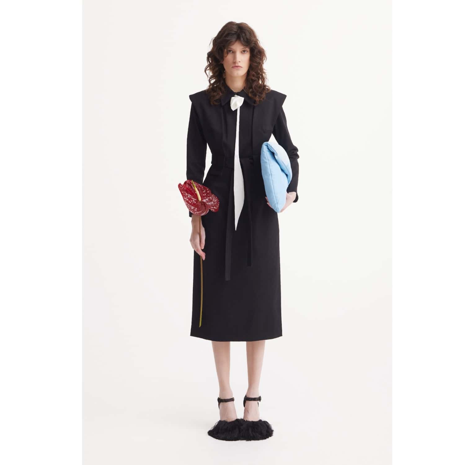 Black Fashion Fitted Midi Dress | Julia Allert | Wolf & Badger