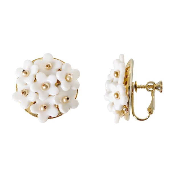 Poporcelain Mini Daisy Cluster Clip Earrings In Clip