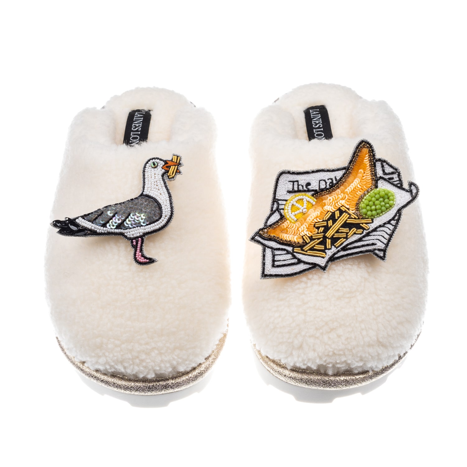 Laines London Women's White Teddy Closed Toe Slippers With Fish & Chips & Cheeky Seagull Brooches - Cream In White