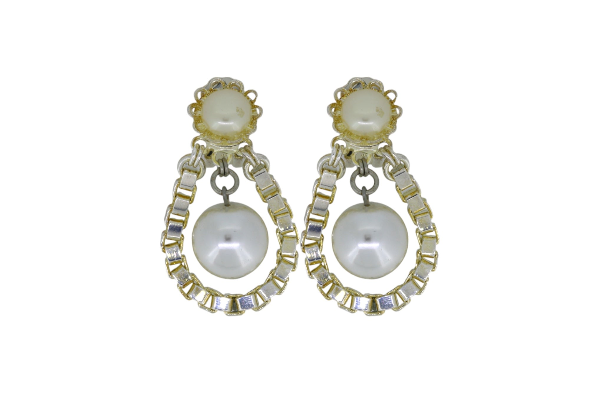 Vickisarge Women's White / Silver / Neutrals The Floating Pearl Earrings - Clip