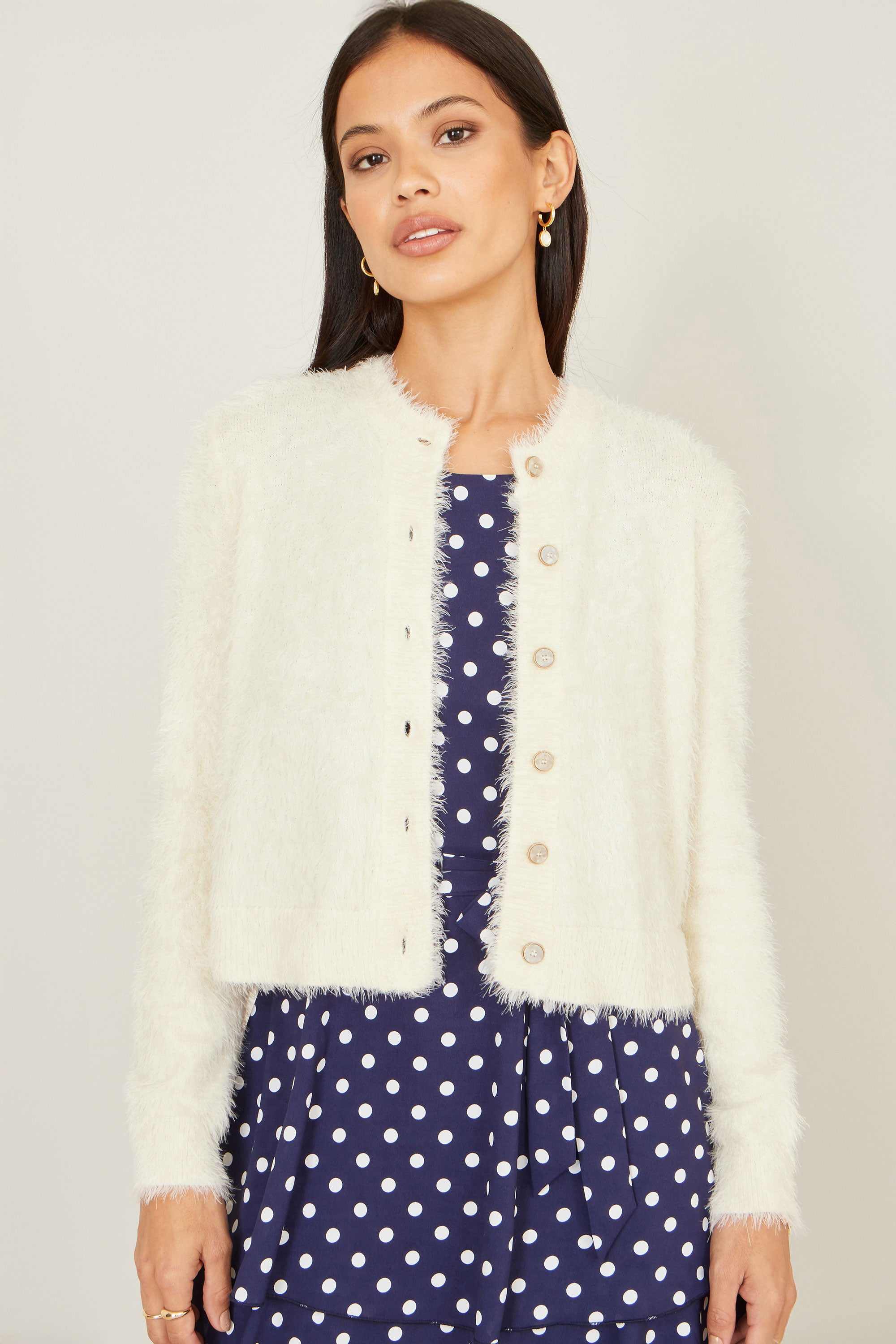 Yumi Ivory Eyelash Knit Cropped Cardigan / Neutrals | Yumi | Wolf